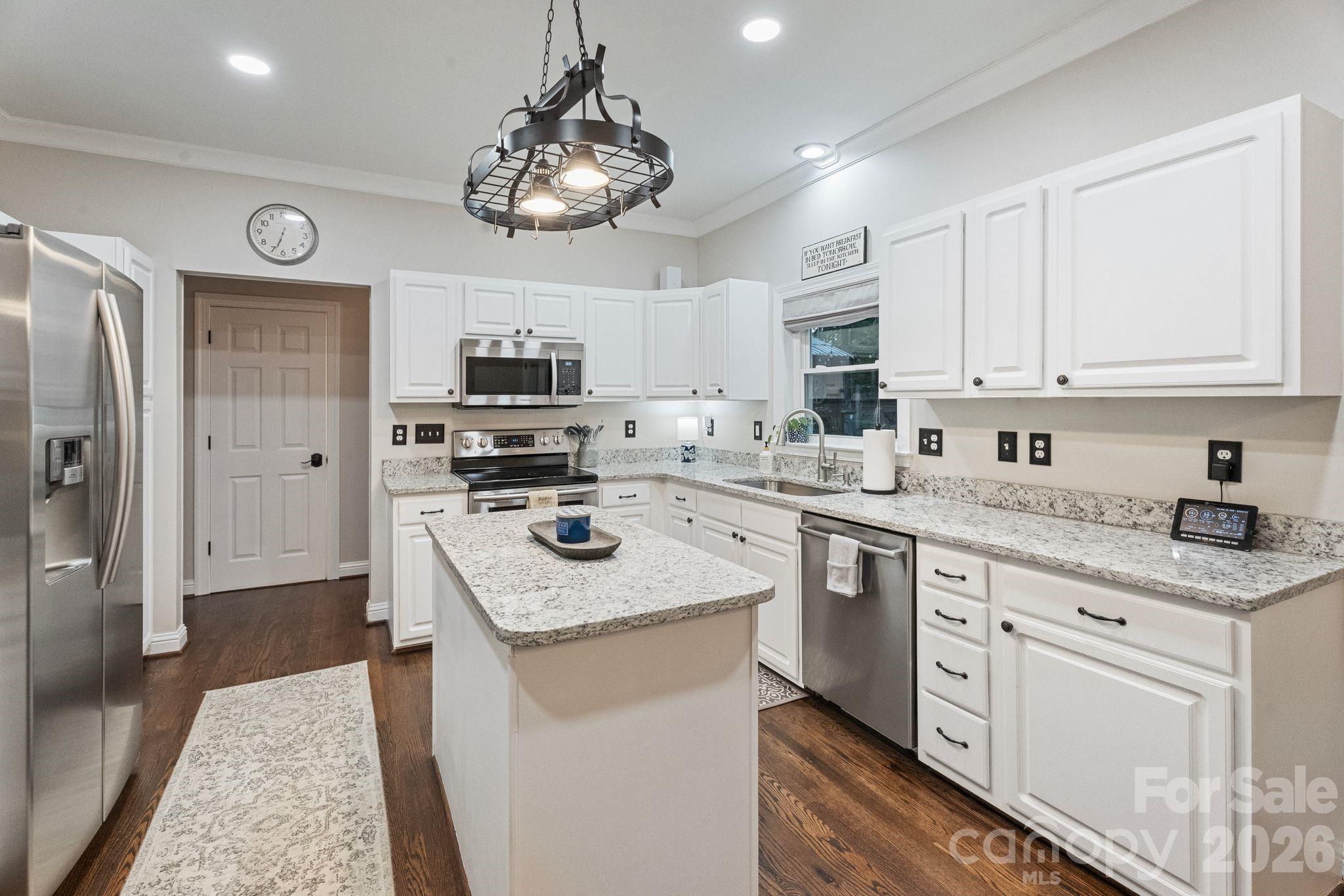 1744 Lowe Drive — Catawba