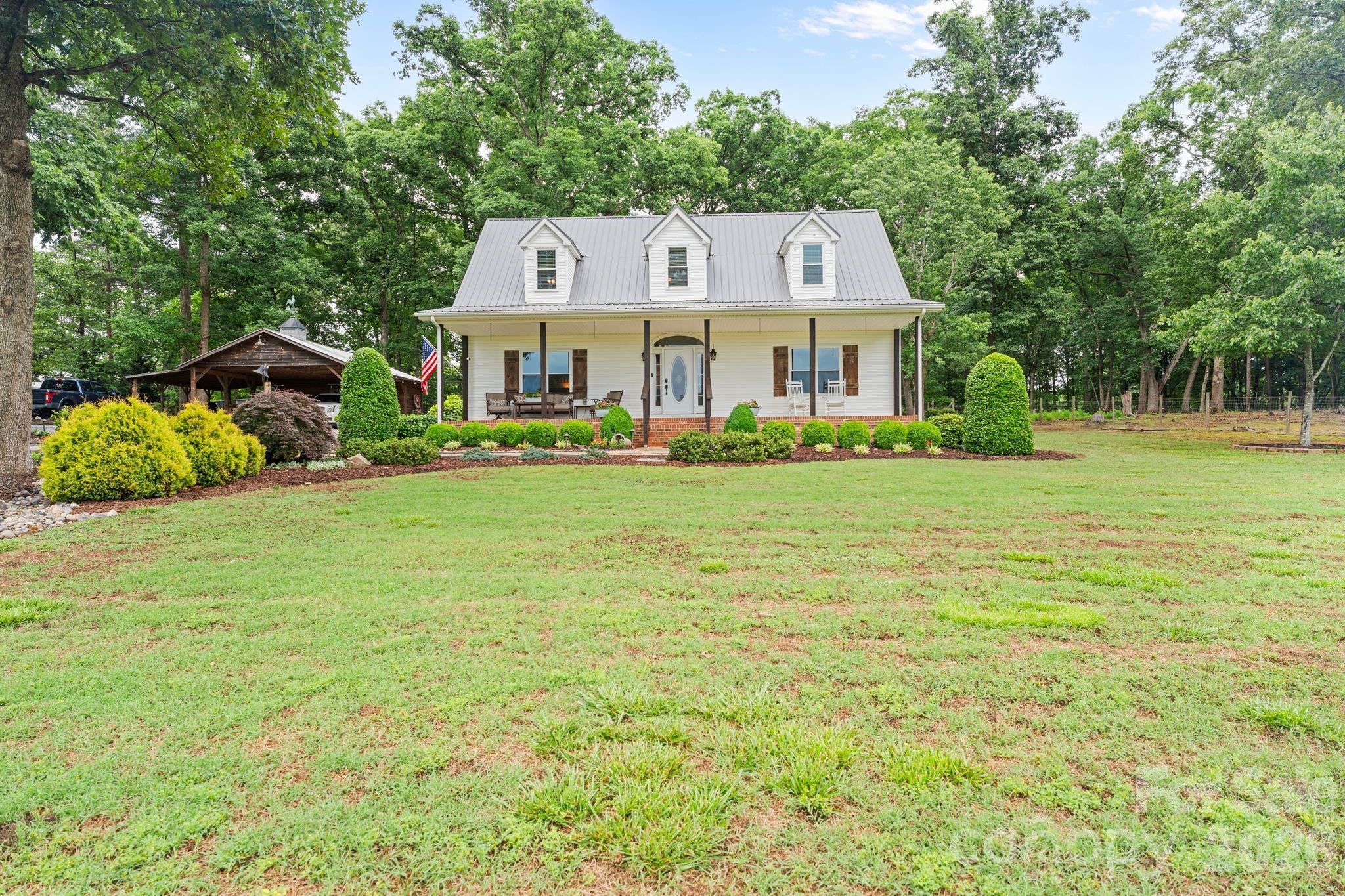 1744 Lowe Drive — Catawba