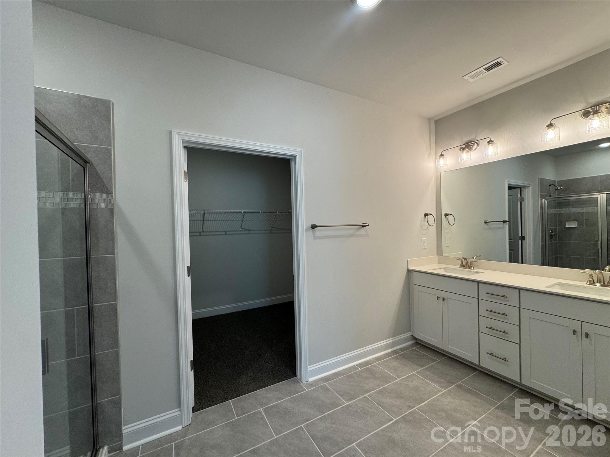 1606 Autumn Lane #114 — York