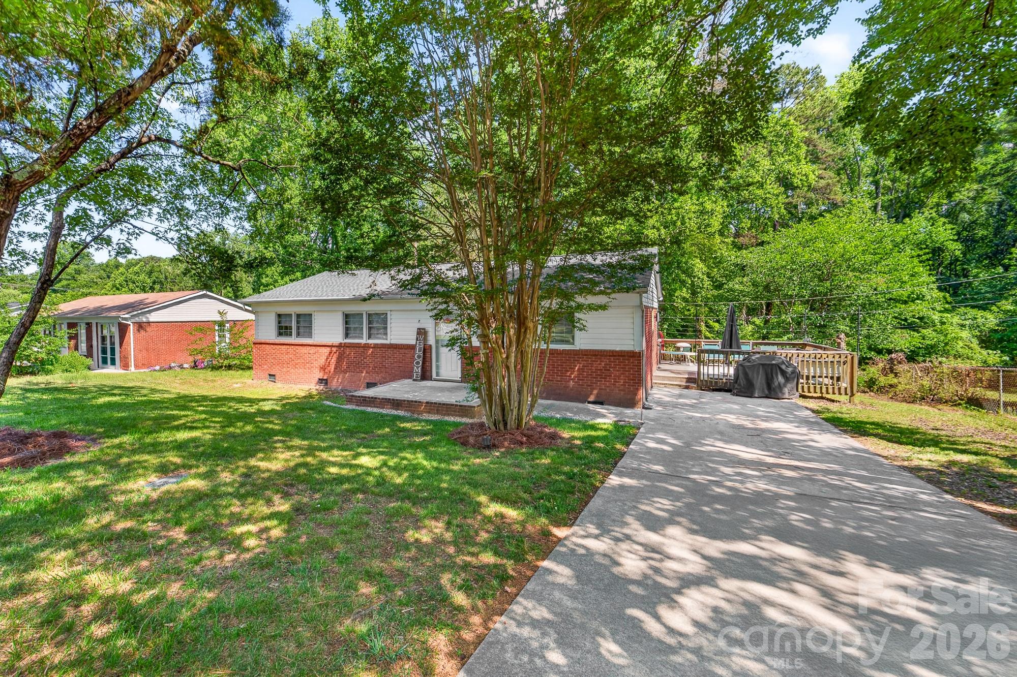 402 Wooddale Drive — Dallas
