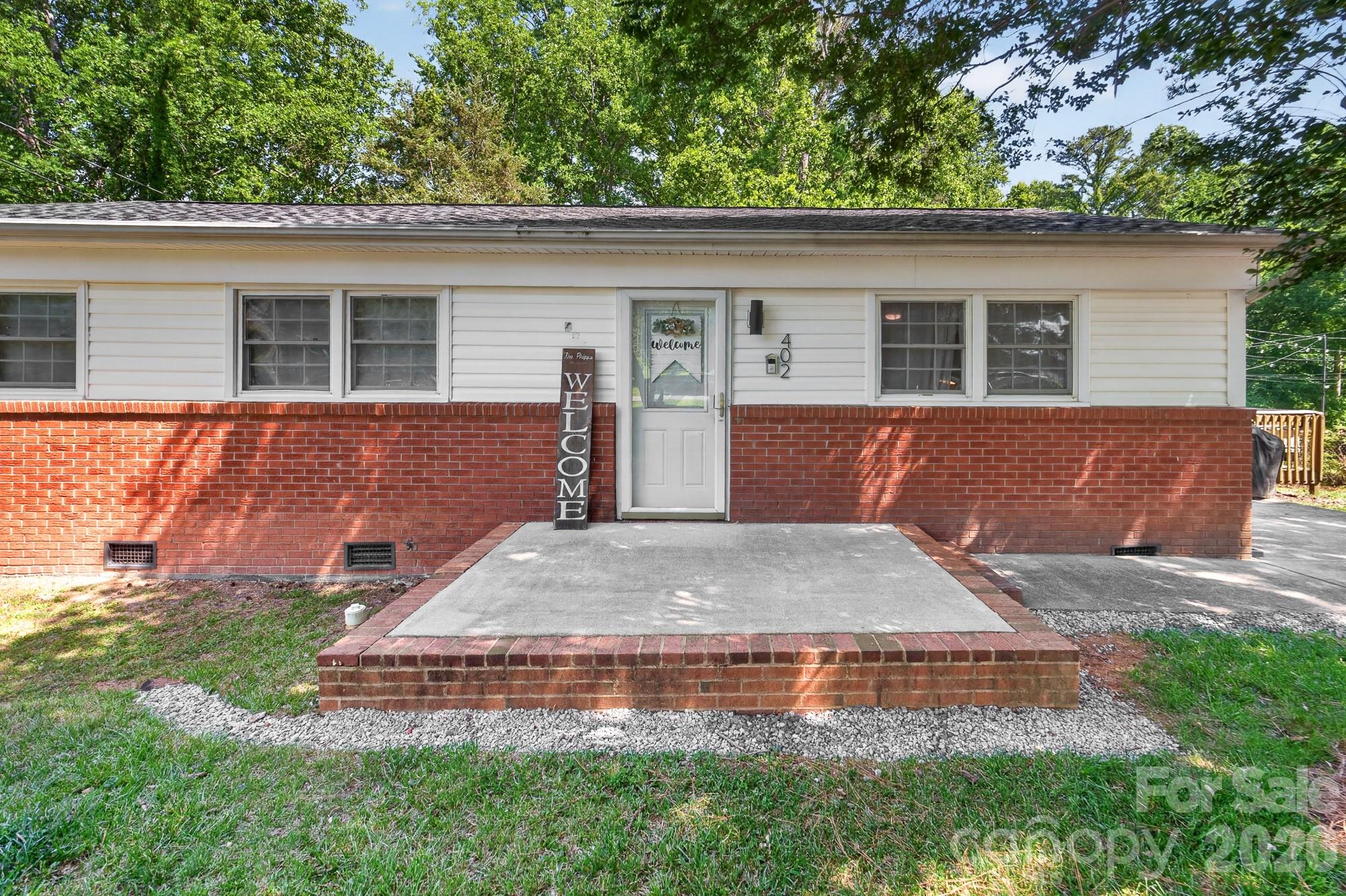 402 Wooddale Drive — Dallas
