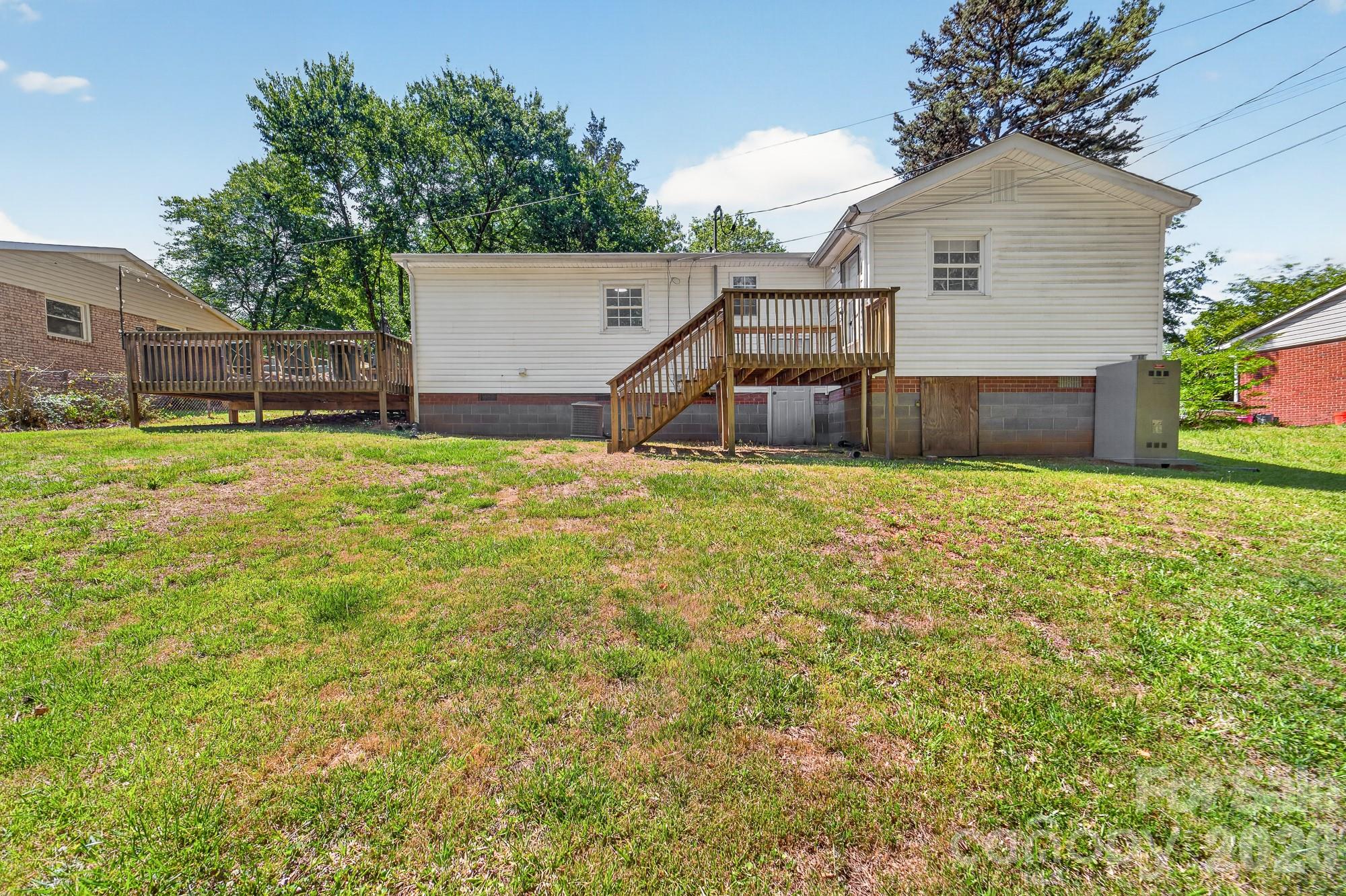 402 Wooddale Drive — Dallas