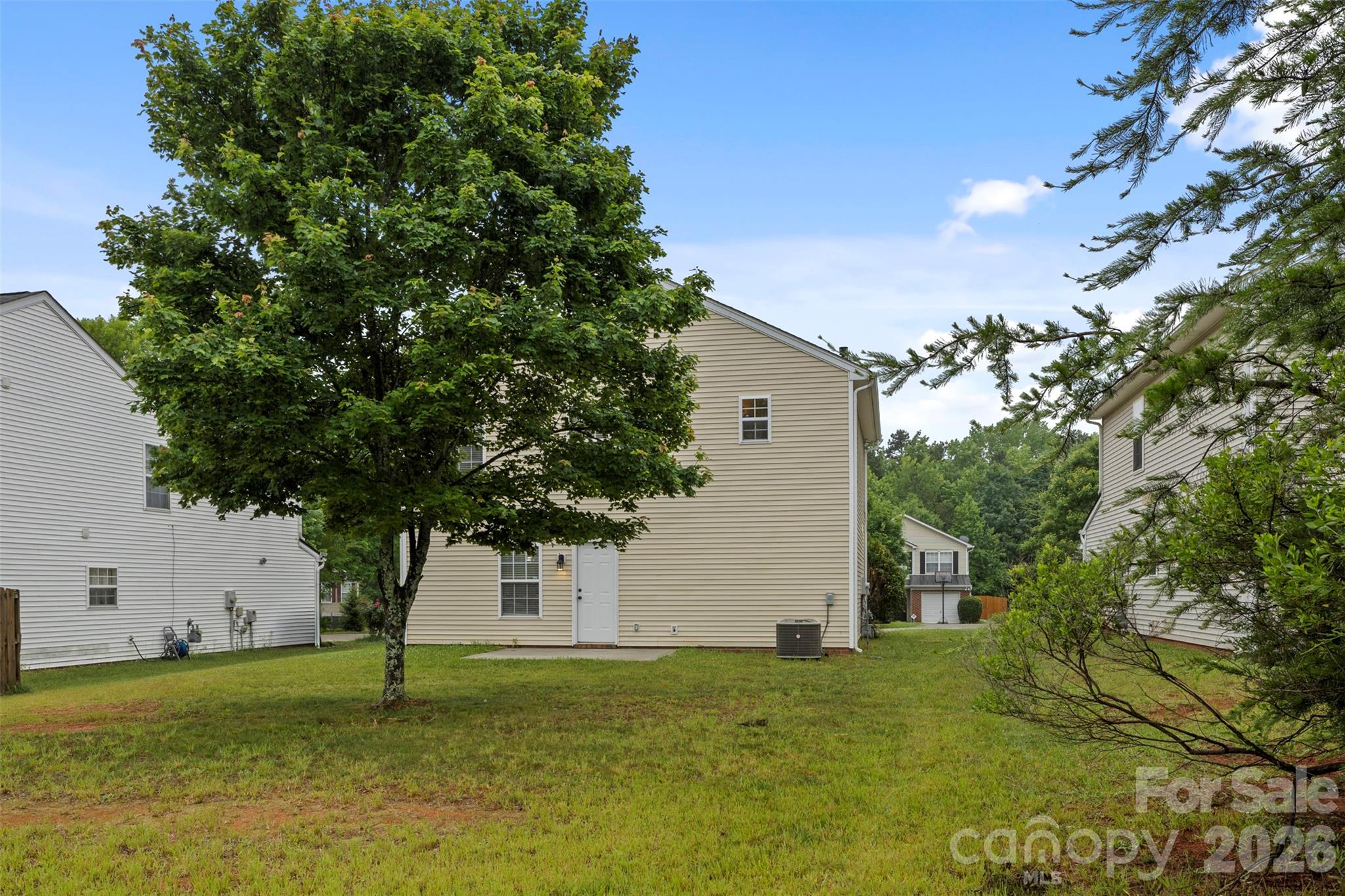 6618 Wicked Oak Lane — Charlotte