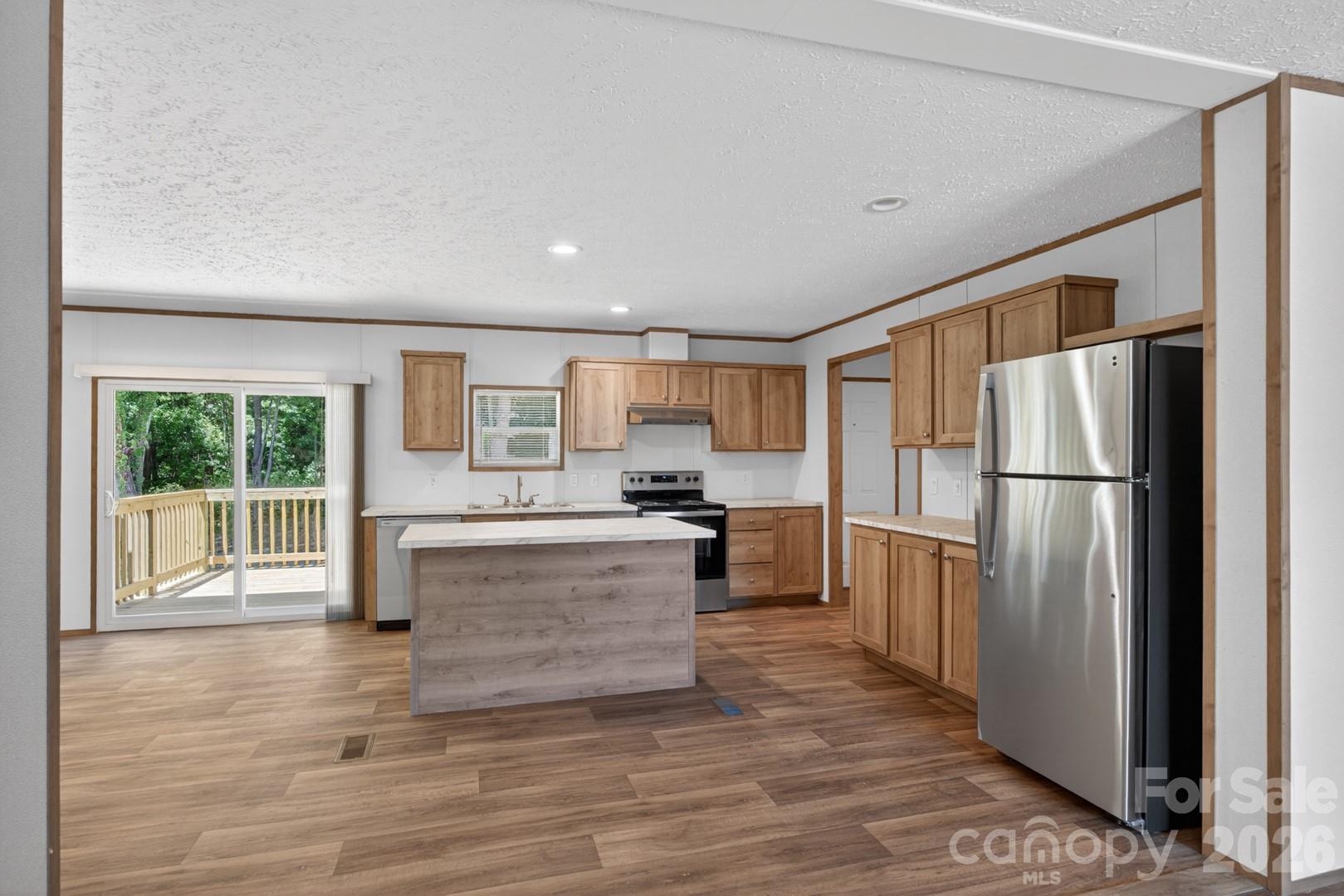 219 Harvick Lane — Lexington