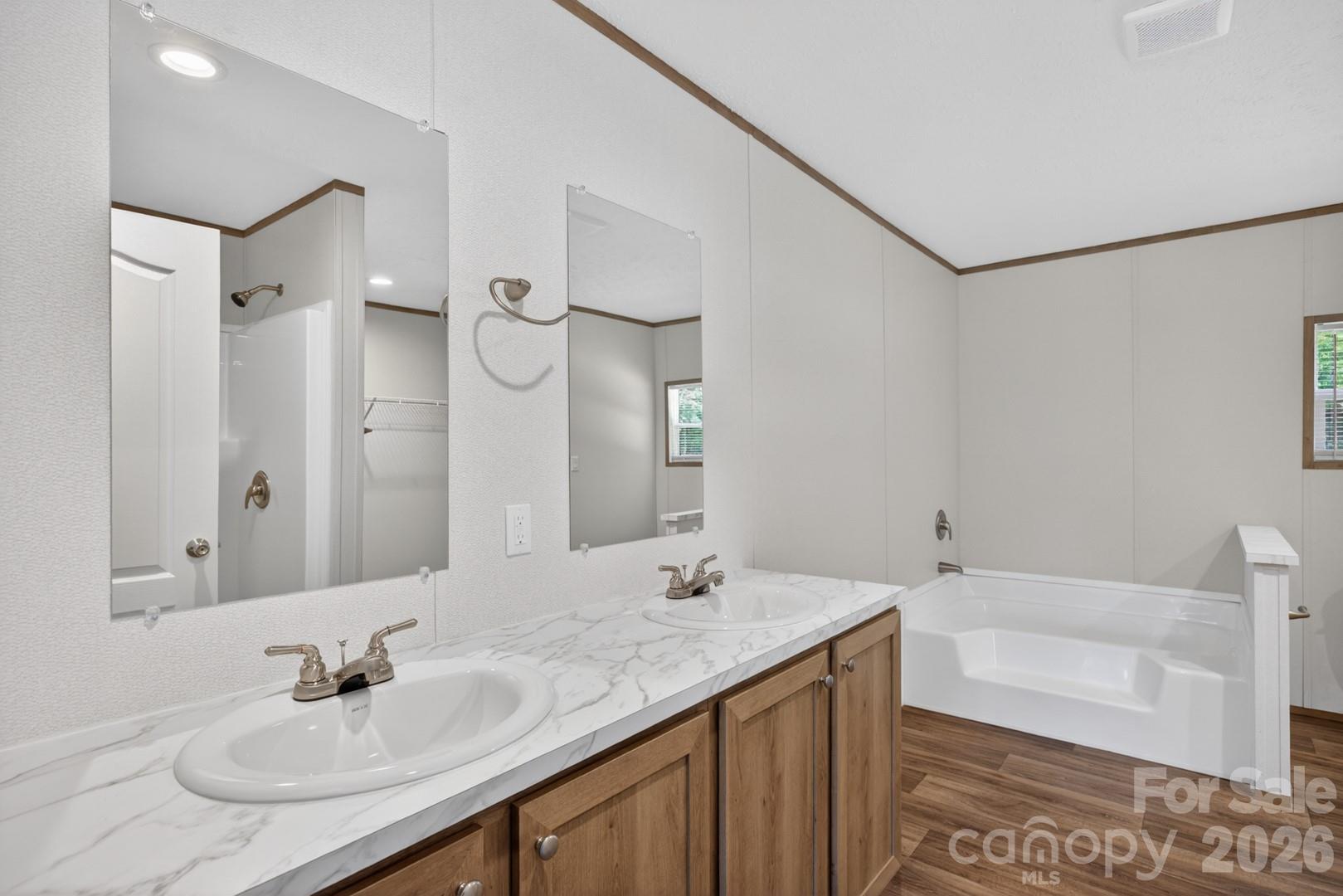 219 Harvick Lane — Lexington