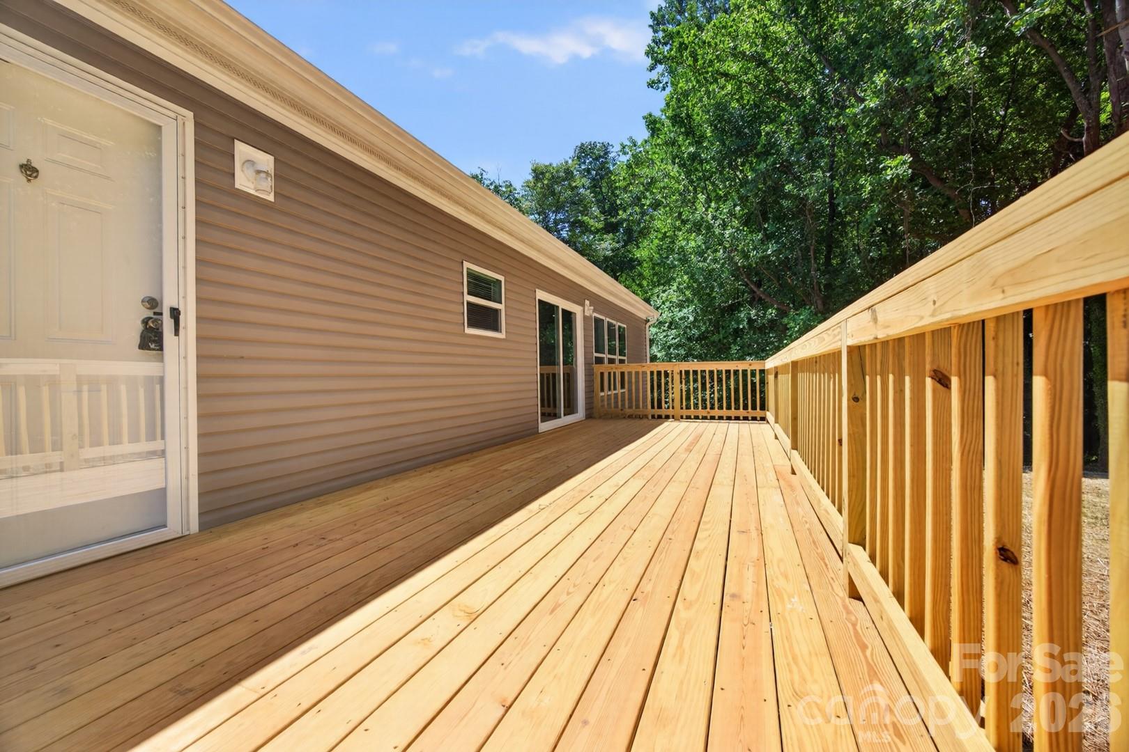 219 Harvick Lane — Lexington