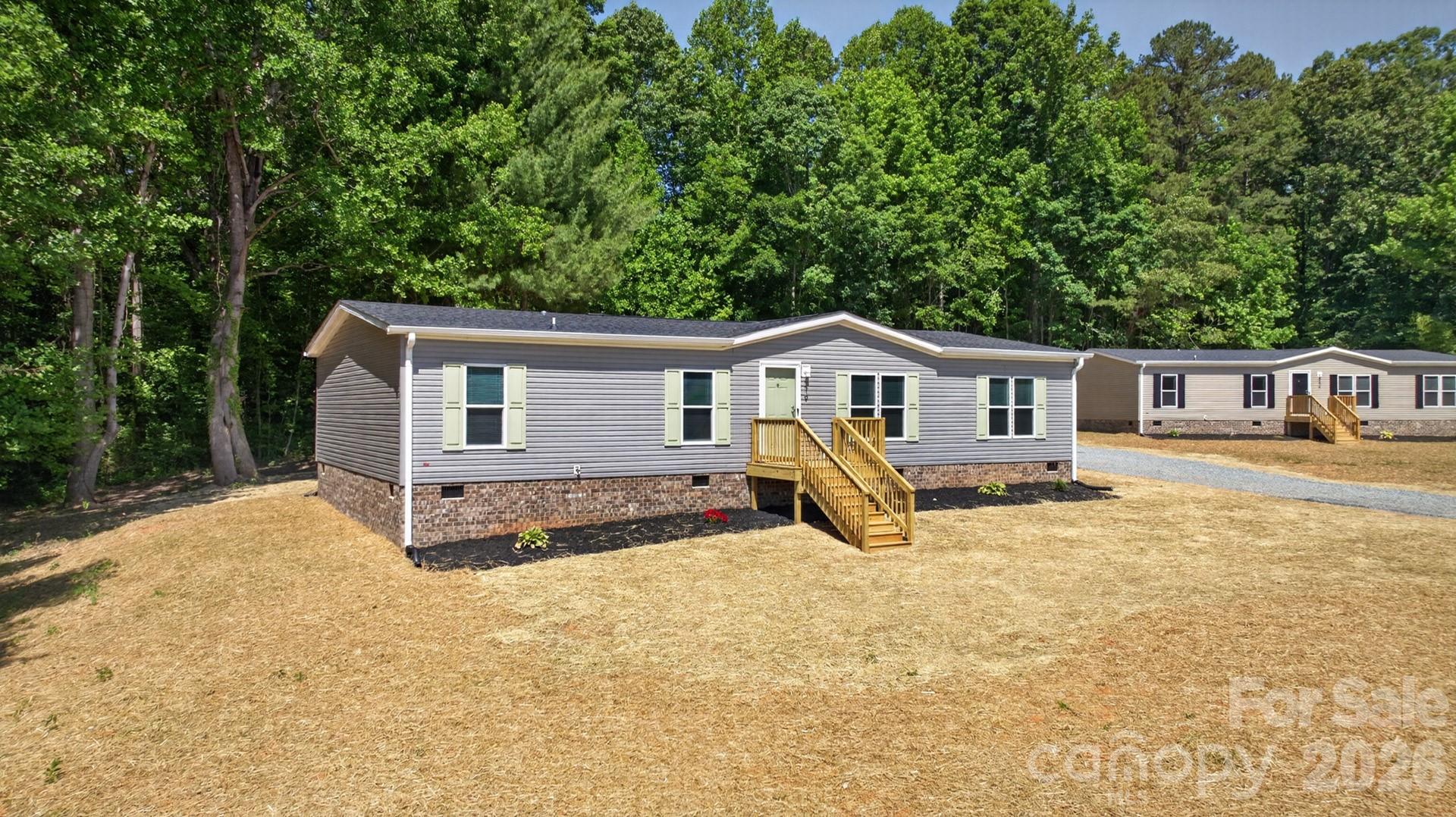 219 Harvick Lane — Lexington