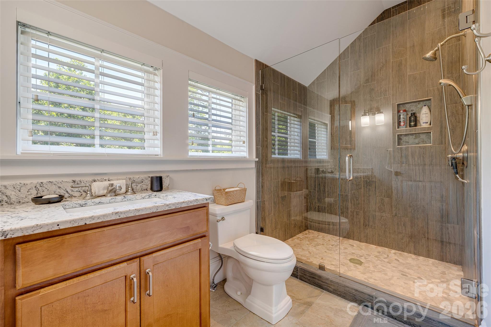 11 Beadle Lane — Asheville