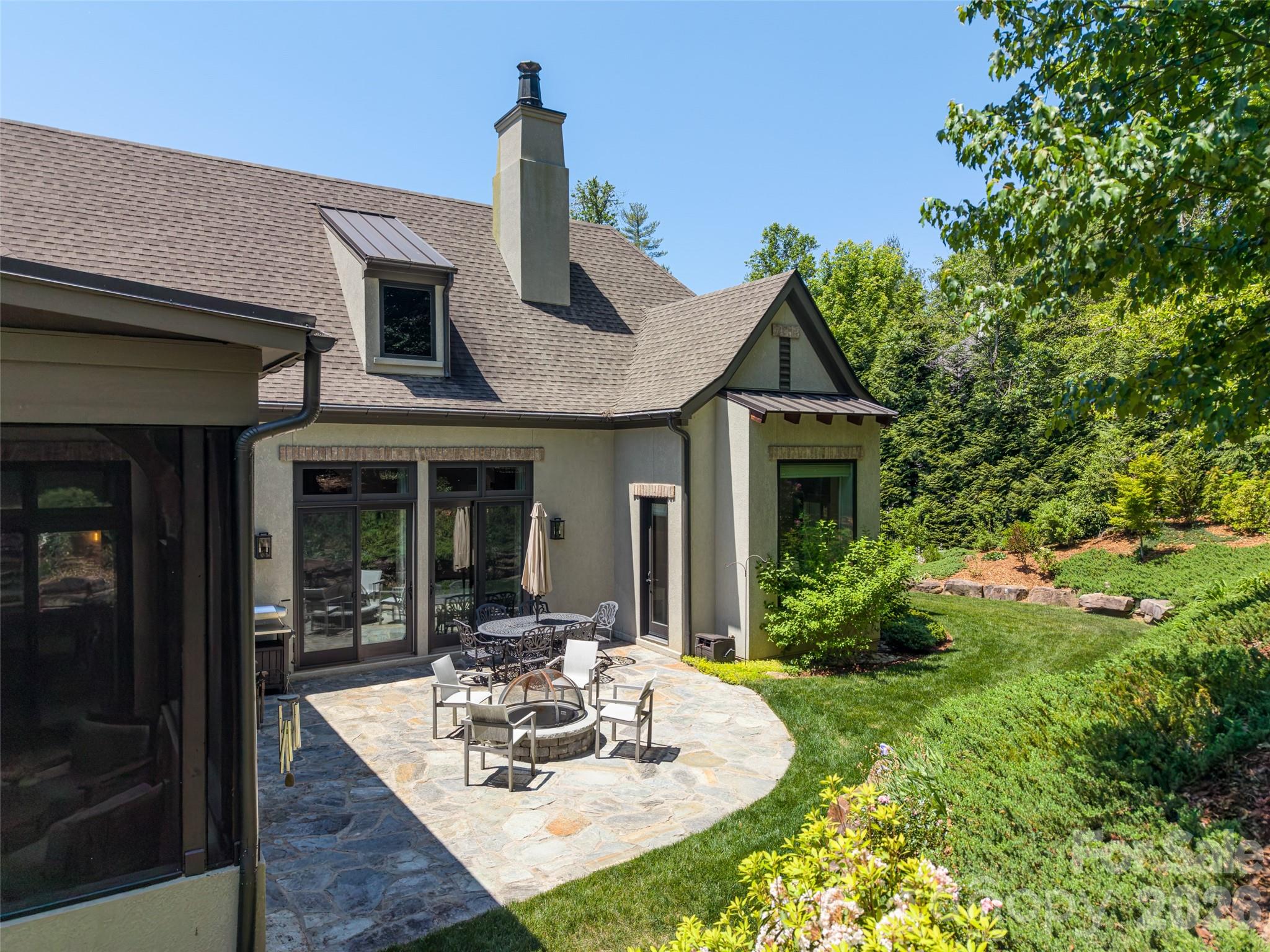 11 Beadle Lane — Asheville
