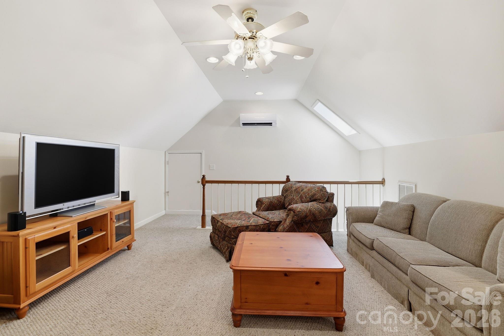 1353 Cole Avenue — Rock Hill