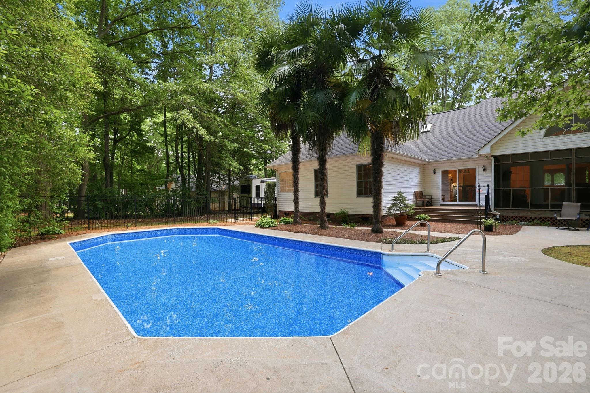 1353 Cole Avenue — Rock Hill