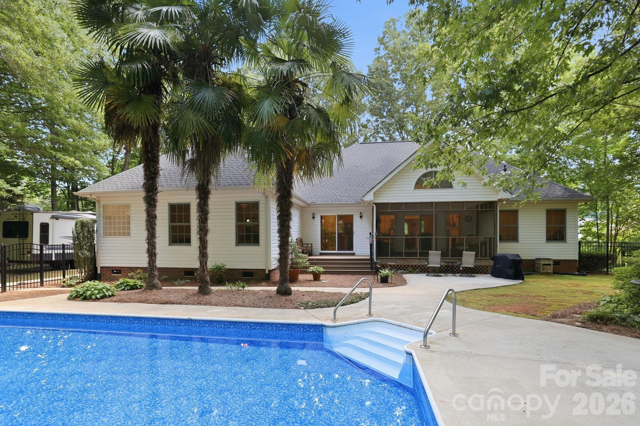 1353 Cole Avenue — Rock Hill