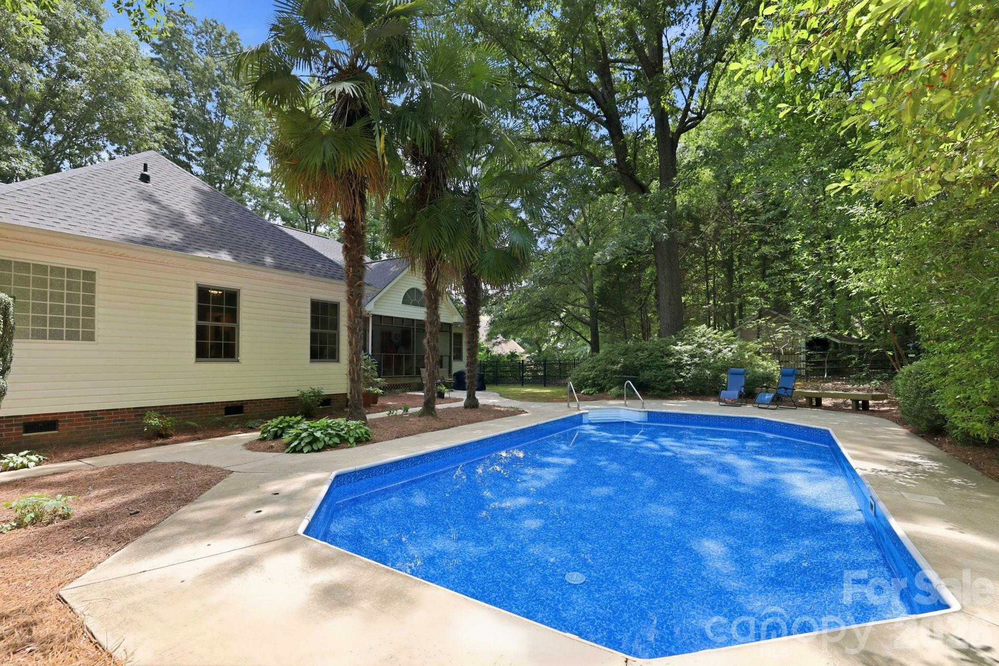 1353 Cole Avenue — Rock Hill