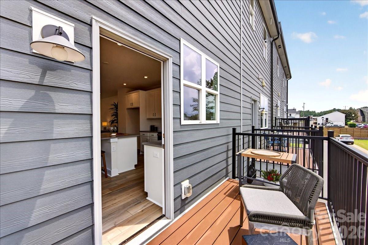 4032 Canvas Court — Charlotte