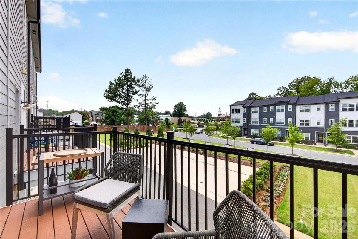 4032 Canvas Court — Charlotte