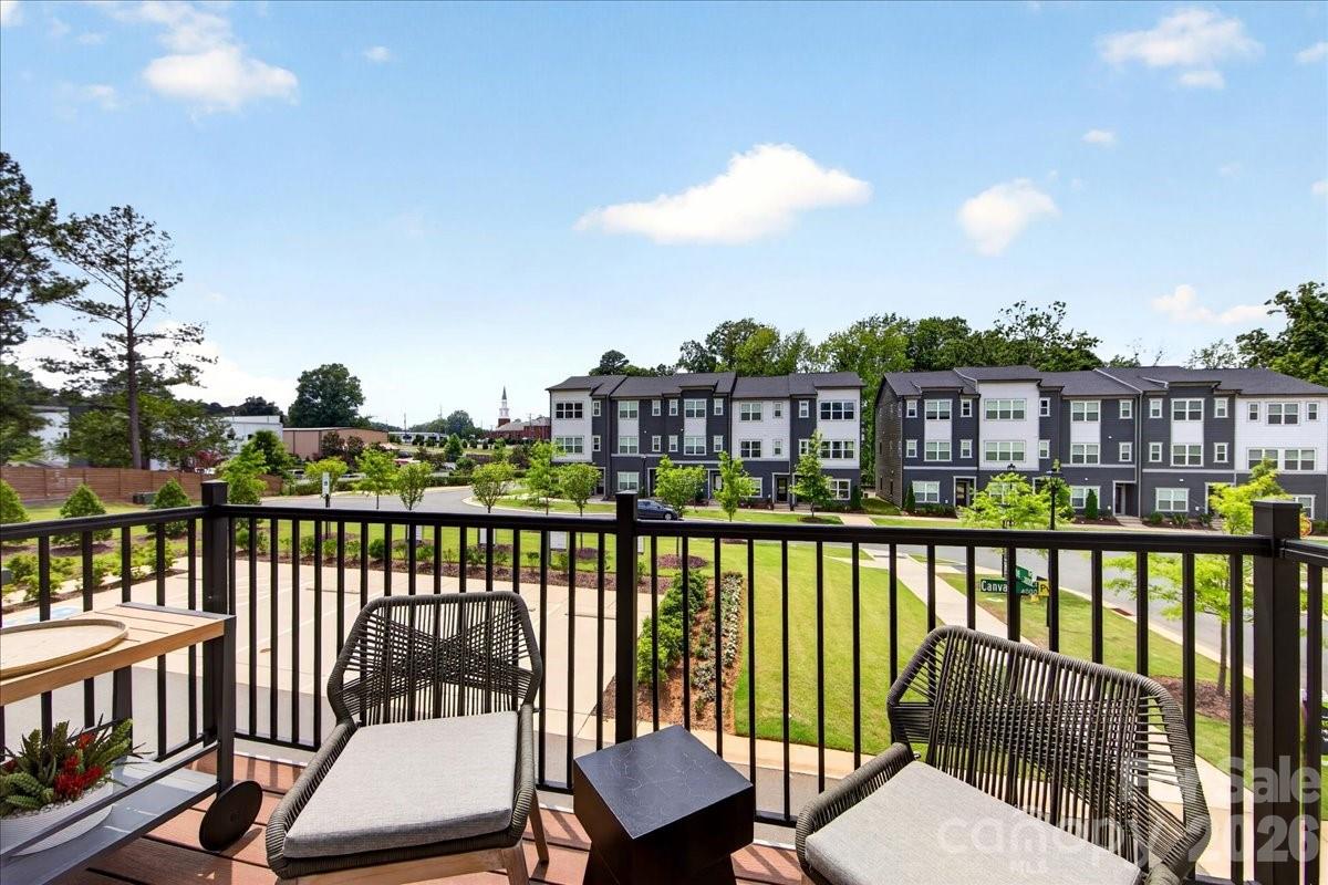 4032 Canvas Court — Charlotte