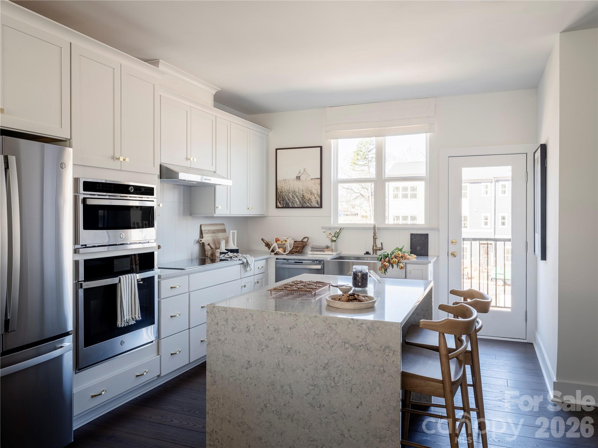 4032 Canvas Court — Charlotte