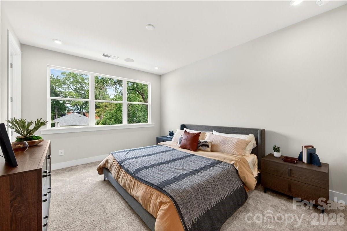 4032 Canvas Court — Charlotte