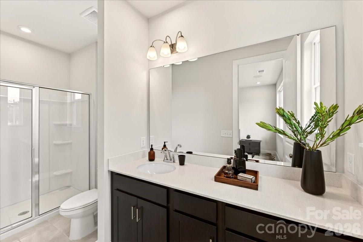 4032 Canvas Court — Charlotte