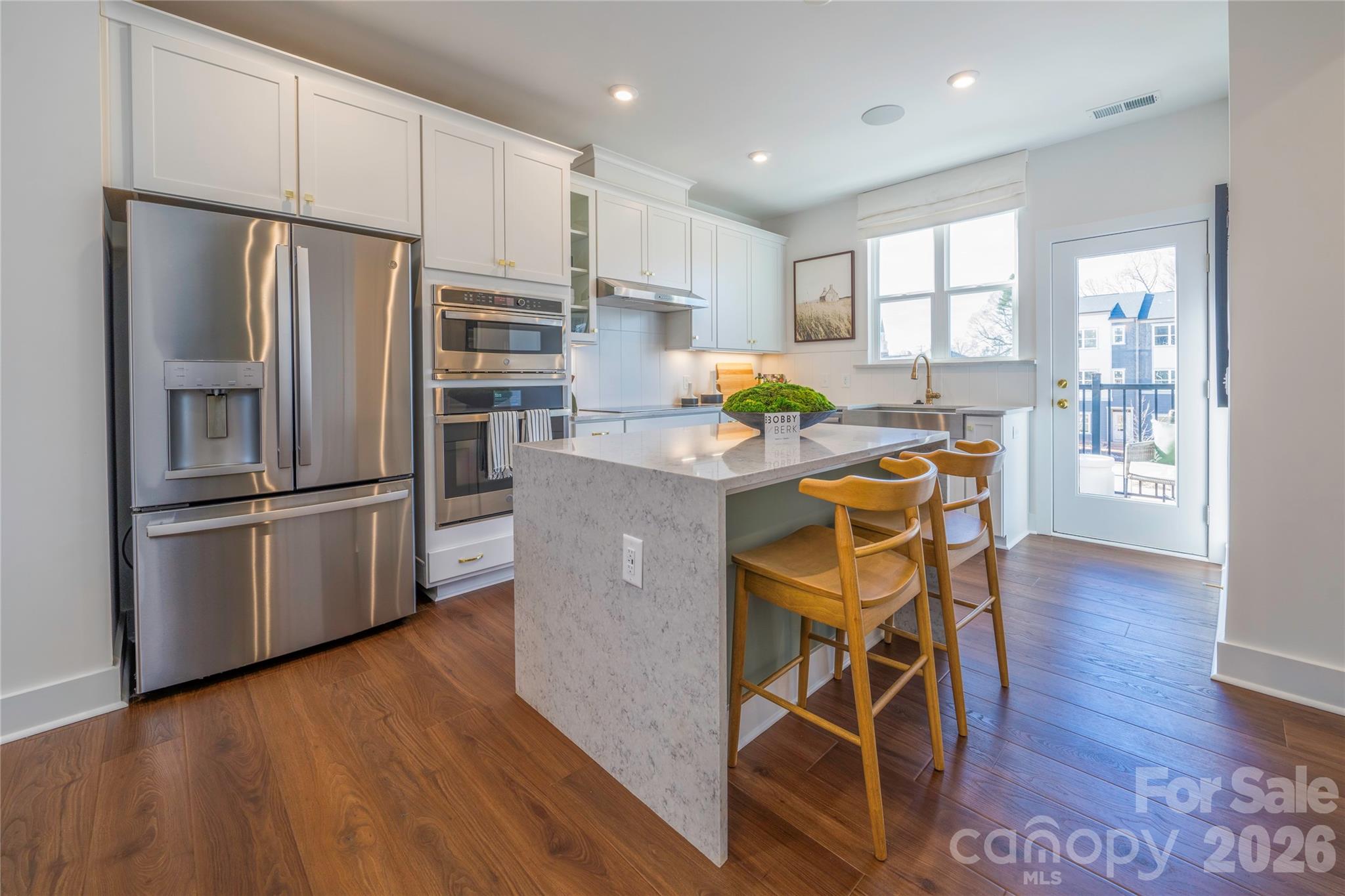 4032 Canvas Court — Charlotte