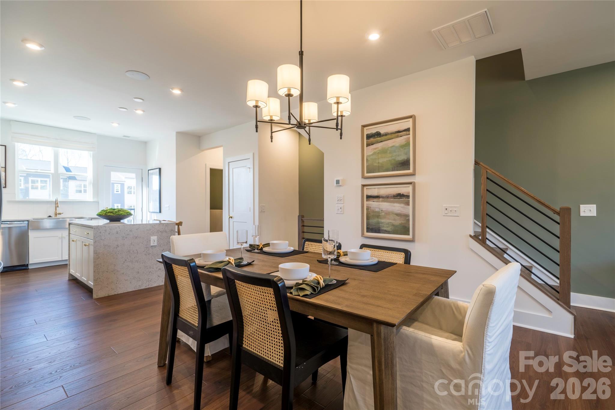 4032 Canvas Court — Charlotte