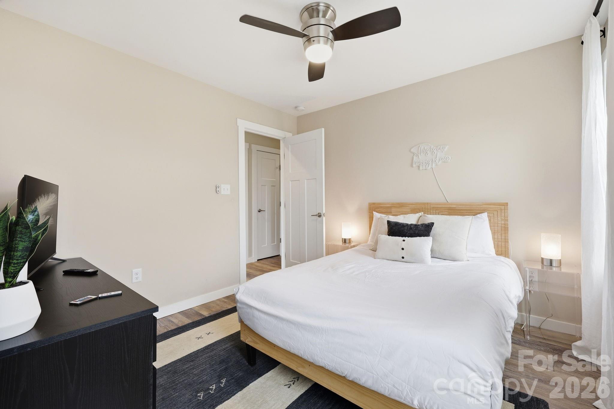 27 Ben Lippen Road — Asheville