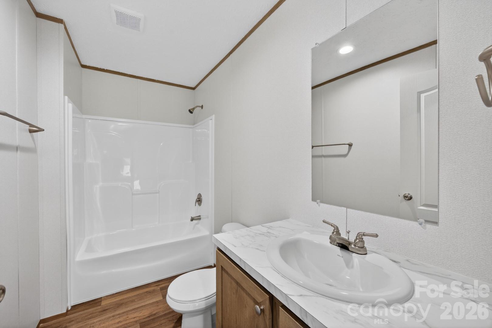 245 Harvick Lane — Lexington