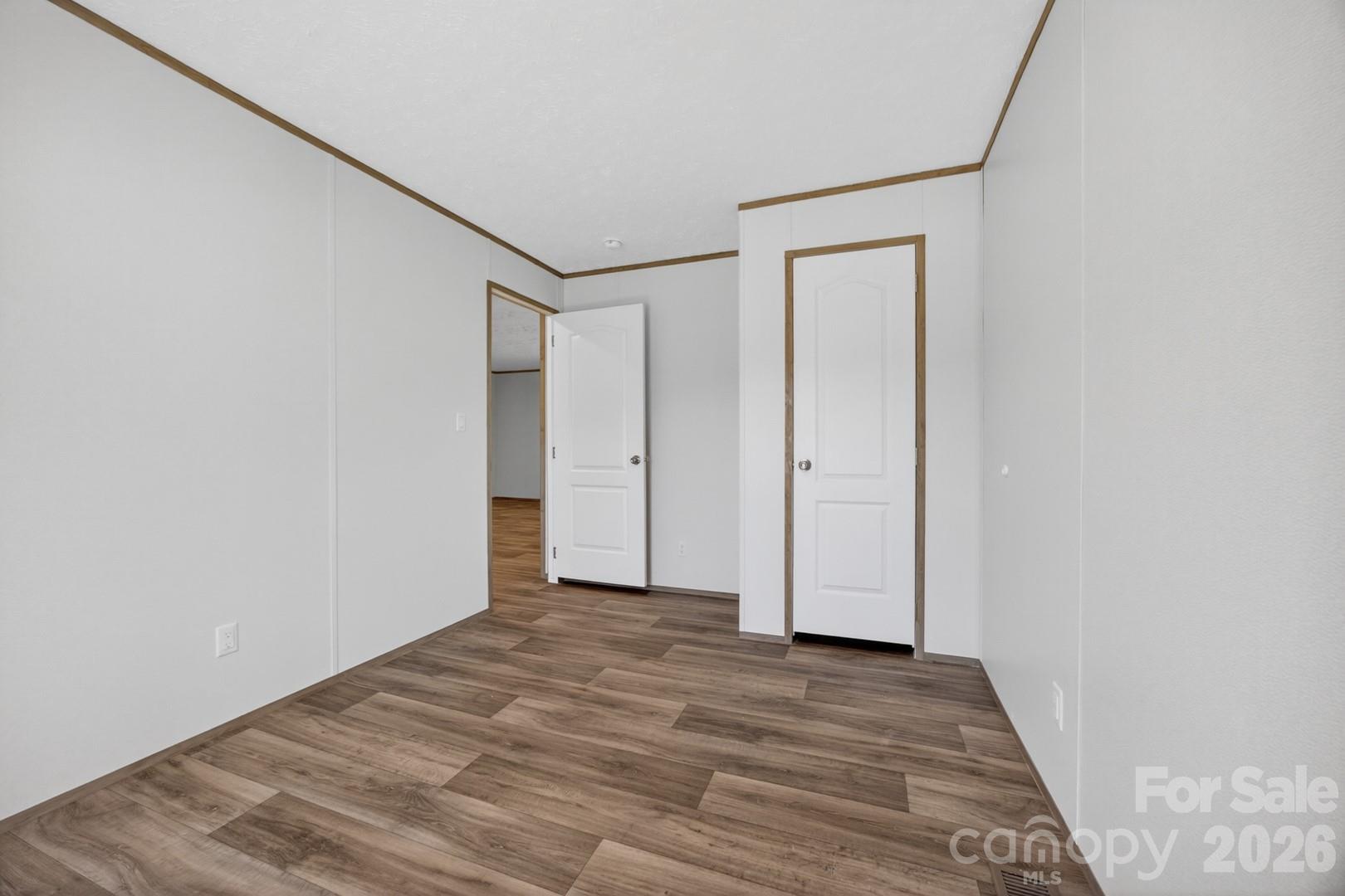 245 Harvick Lane — Lexington