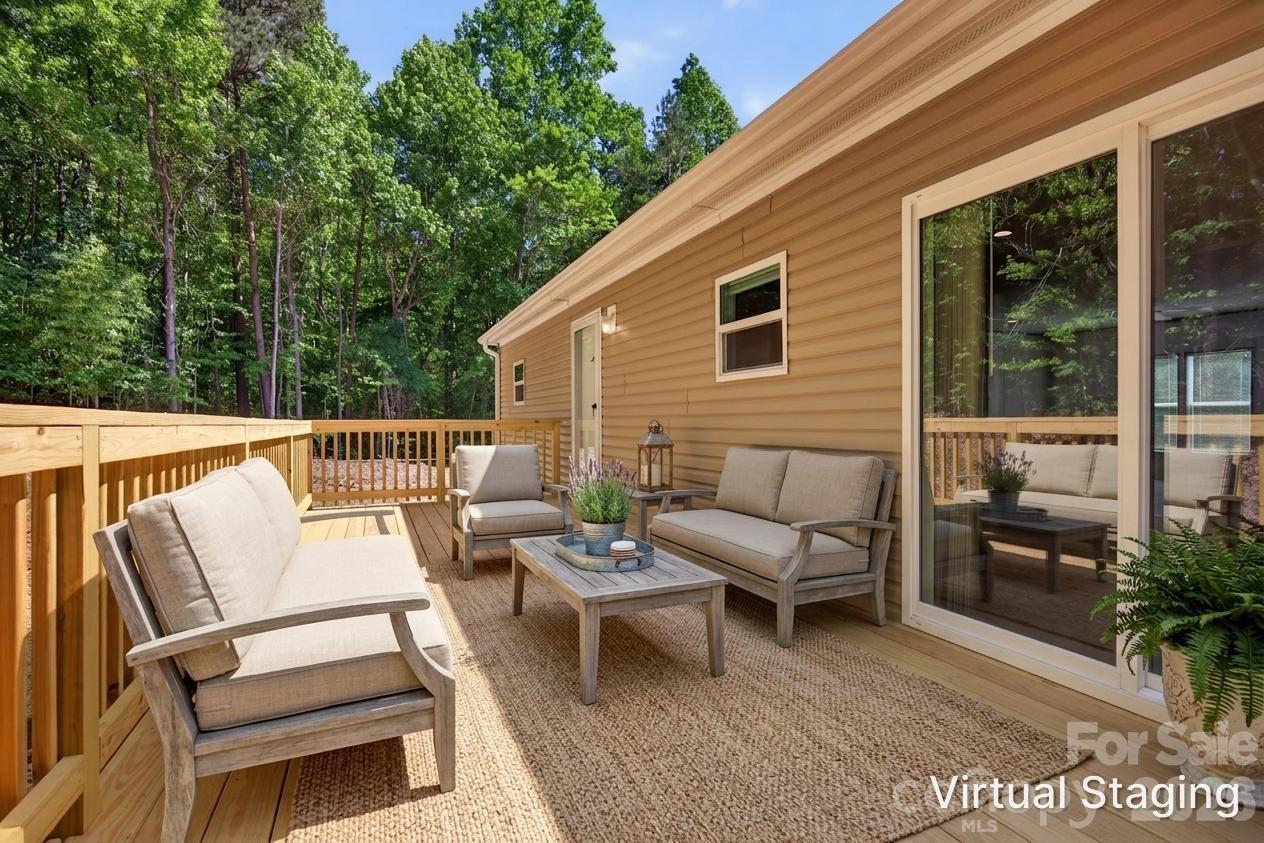 245 Harvick Lane — Lexington