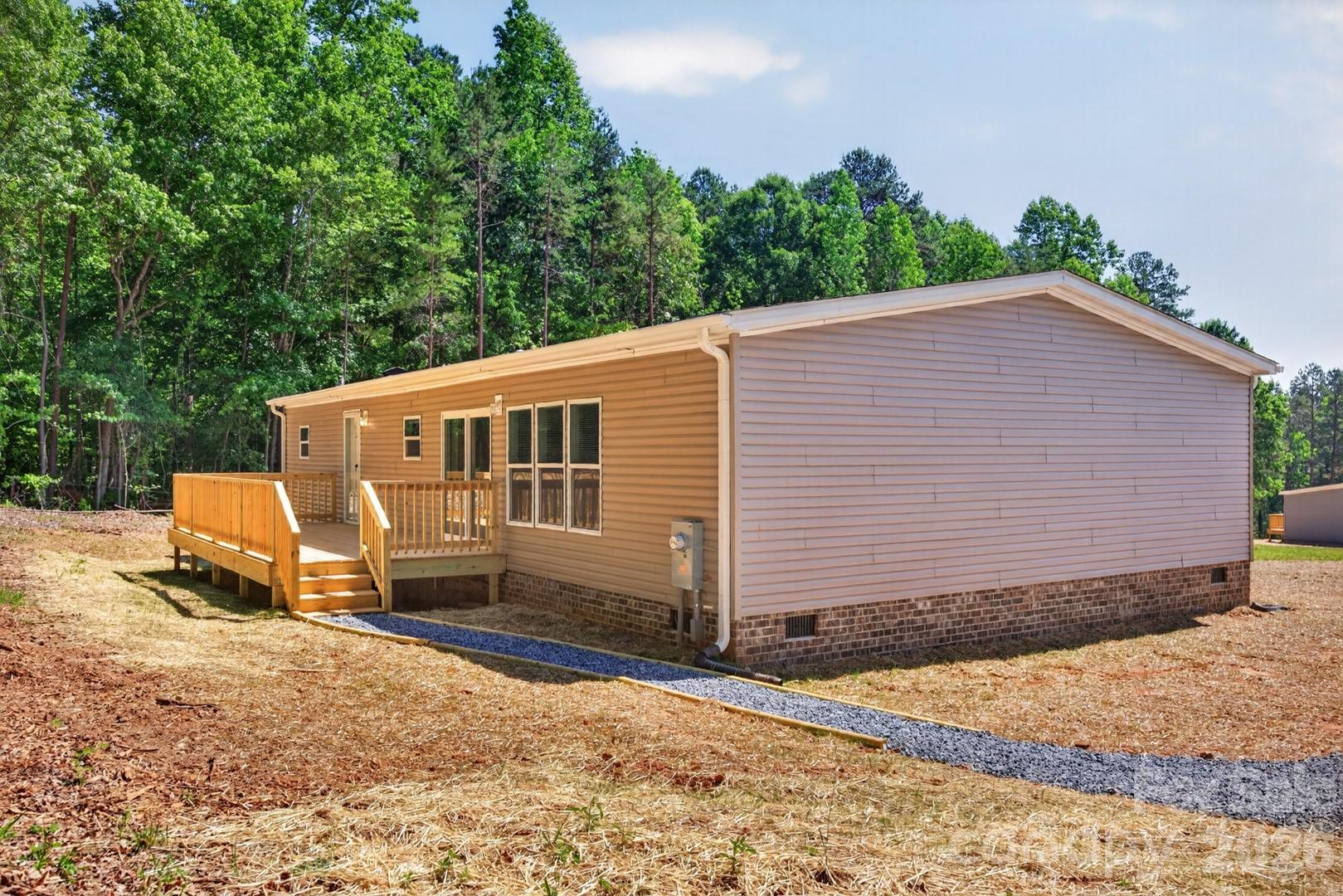 245 Harvick Lane — Lexington