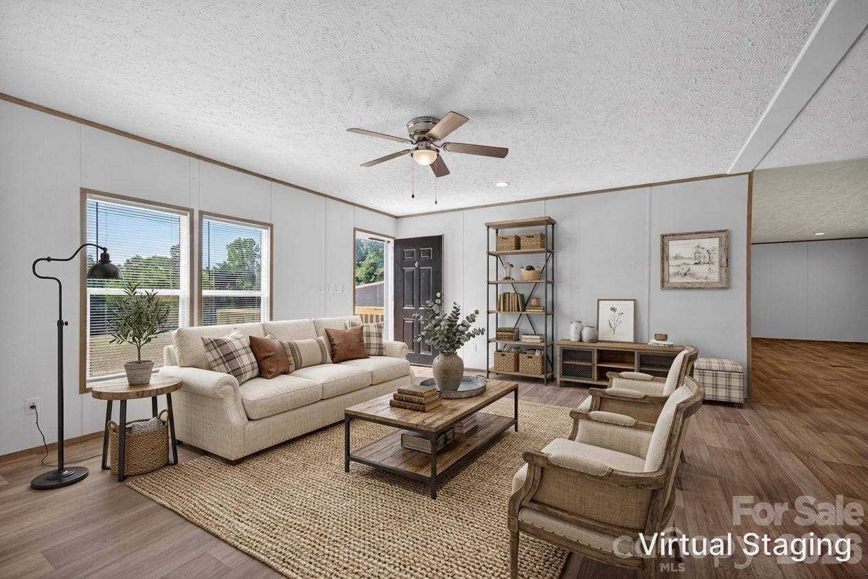245 Harvick Lane — Lexington