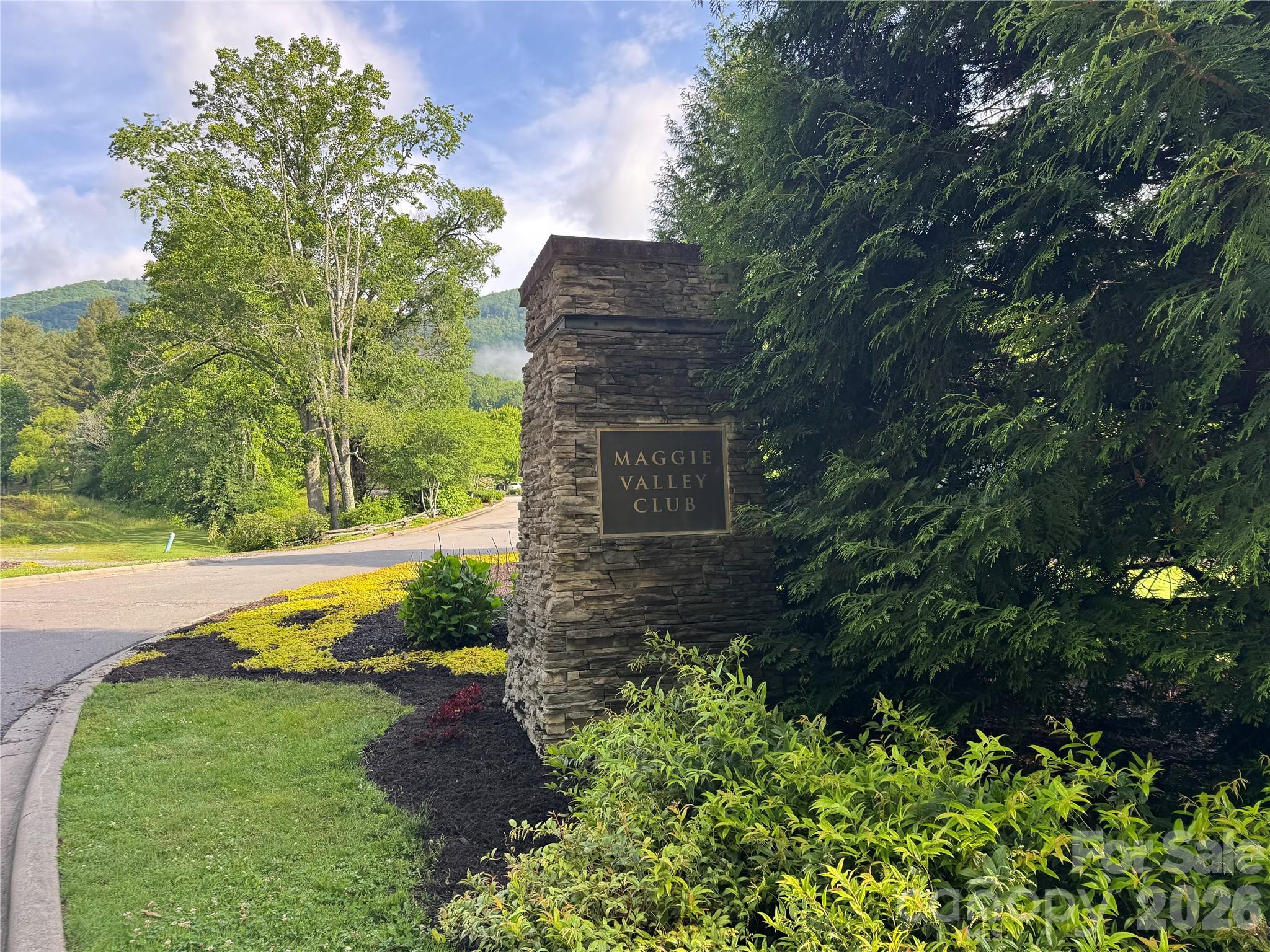 2085 Laurel Ridge N — Maggie Valley