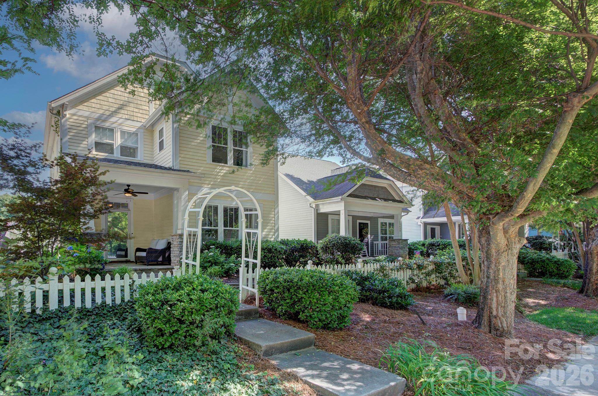 13642 Stumptown Road — Huntersville