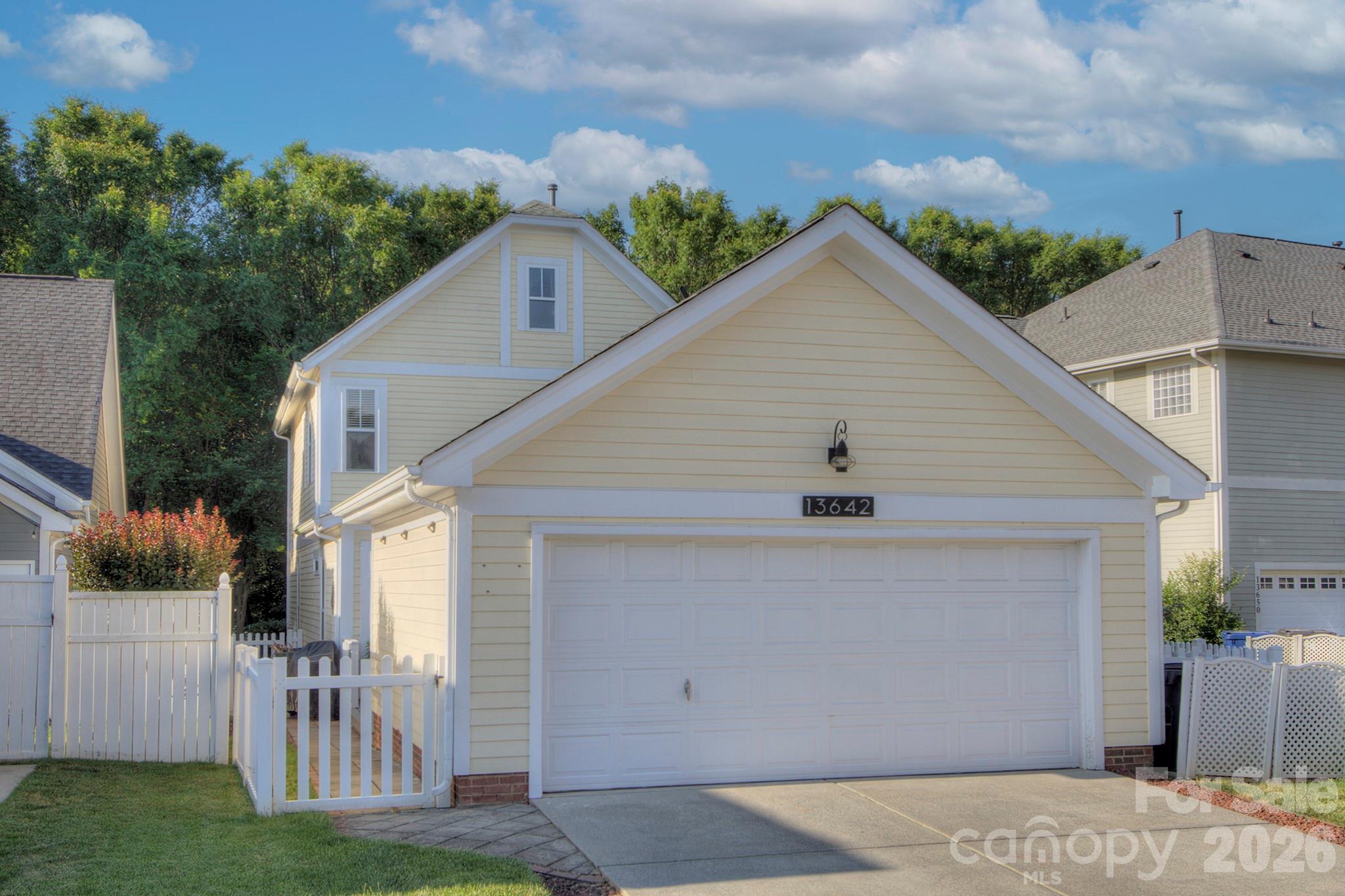 13642 Stumptown Road — Huntersville