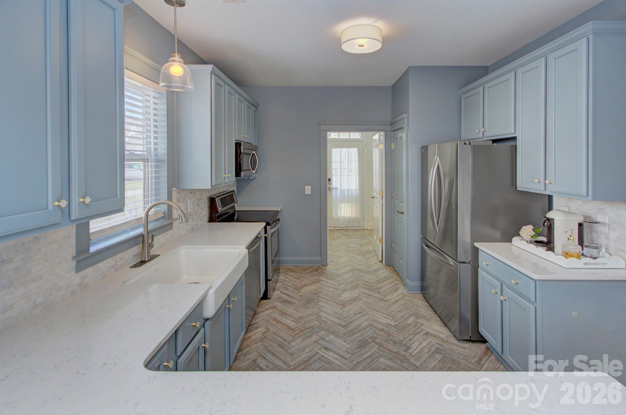 13642 Stumptown Road — Huntersville