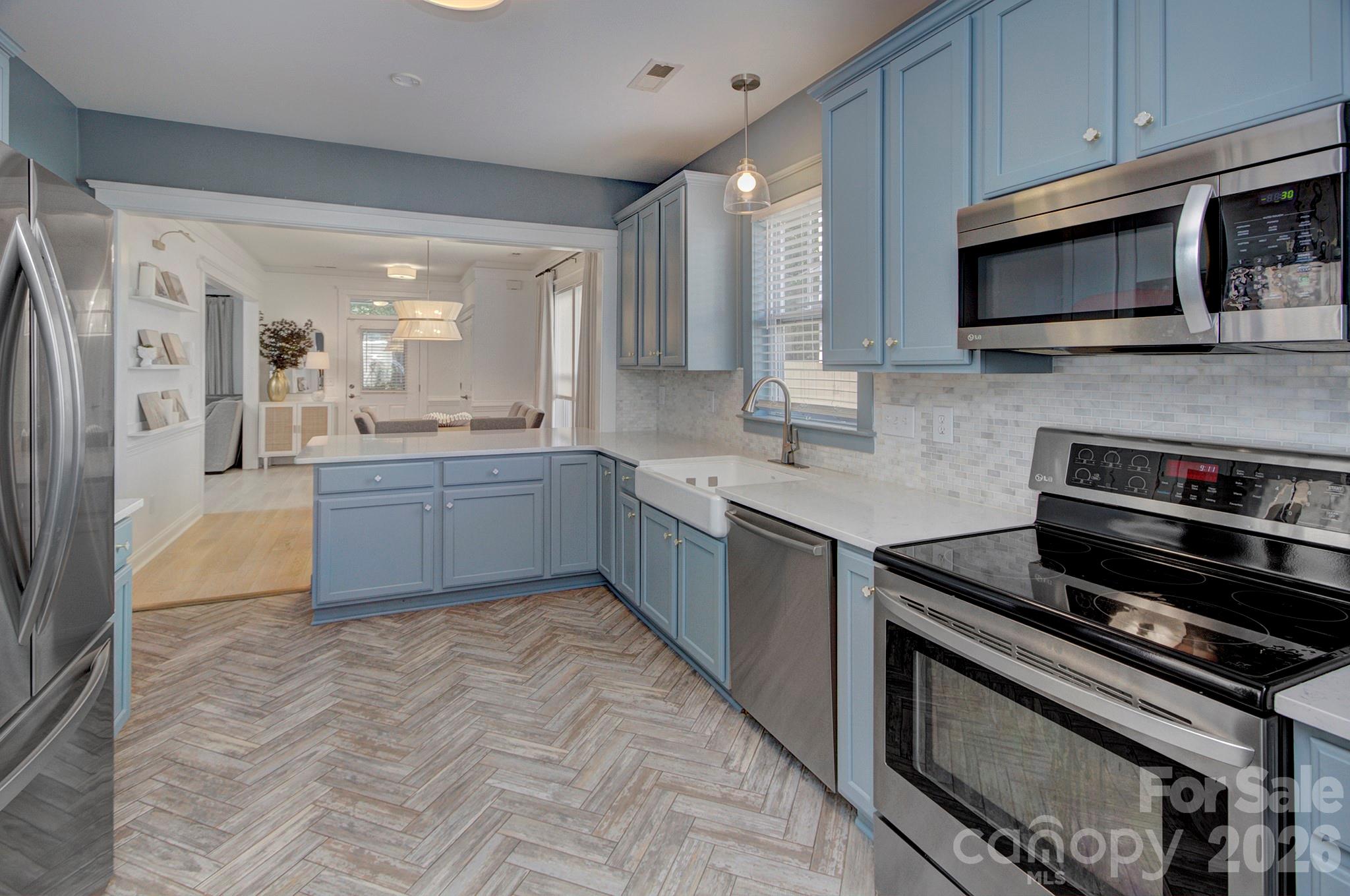 13642 Stumptown Road — Huntersville