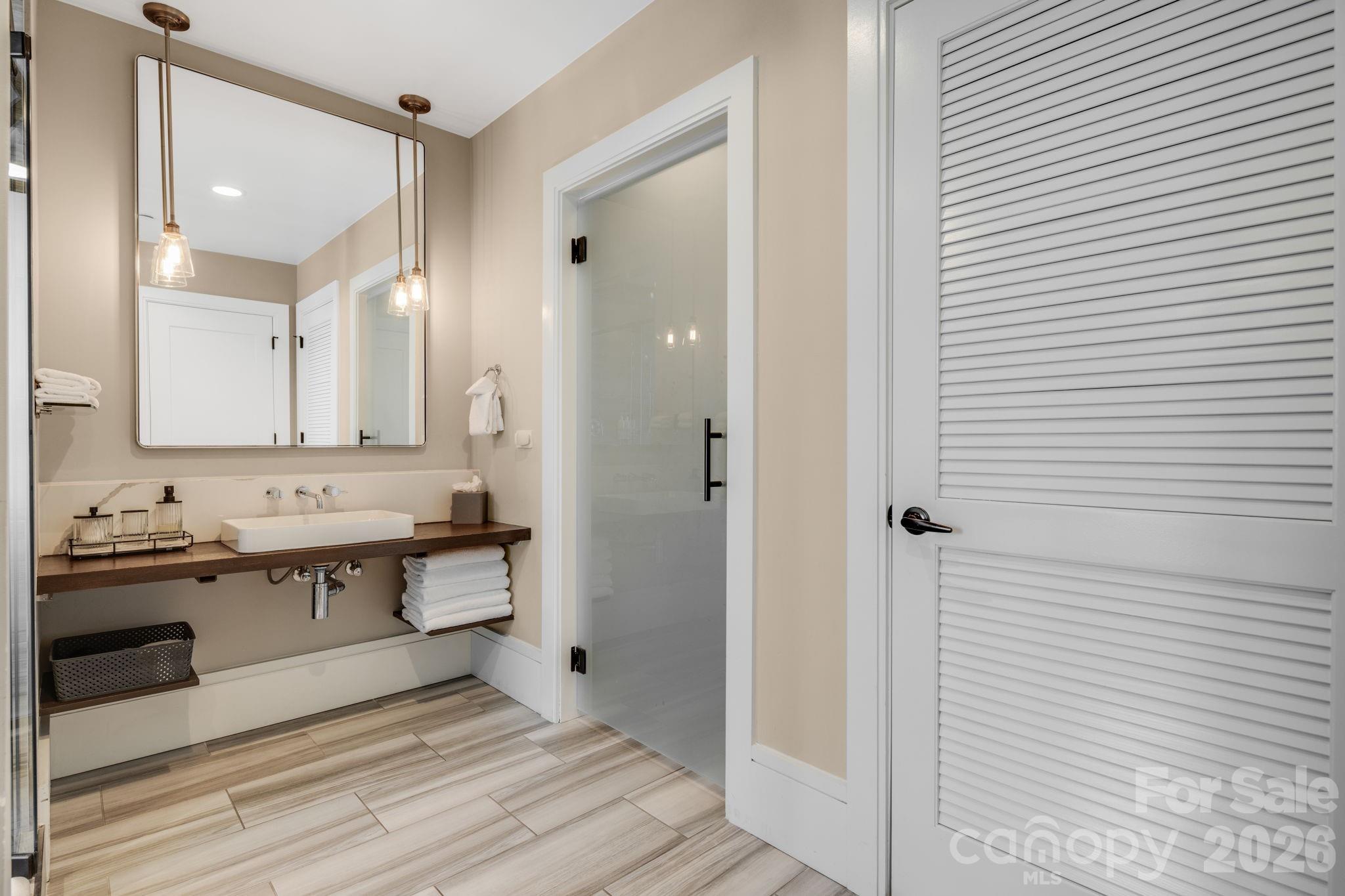 7 Patton Avenue #1006 — Asheville
