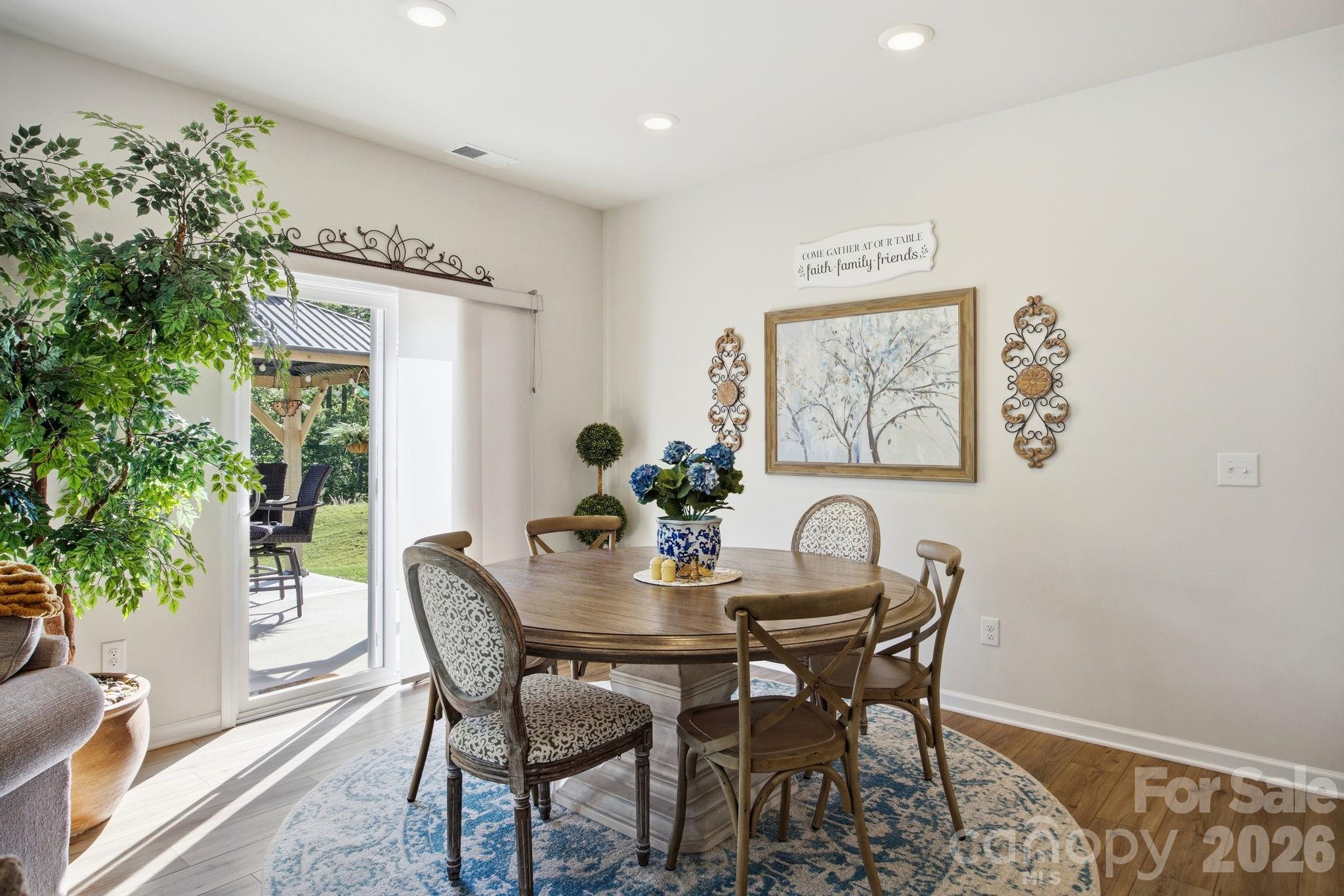 5688 Newton Way — Maiden