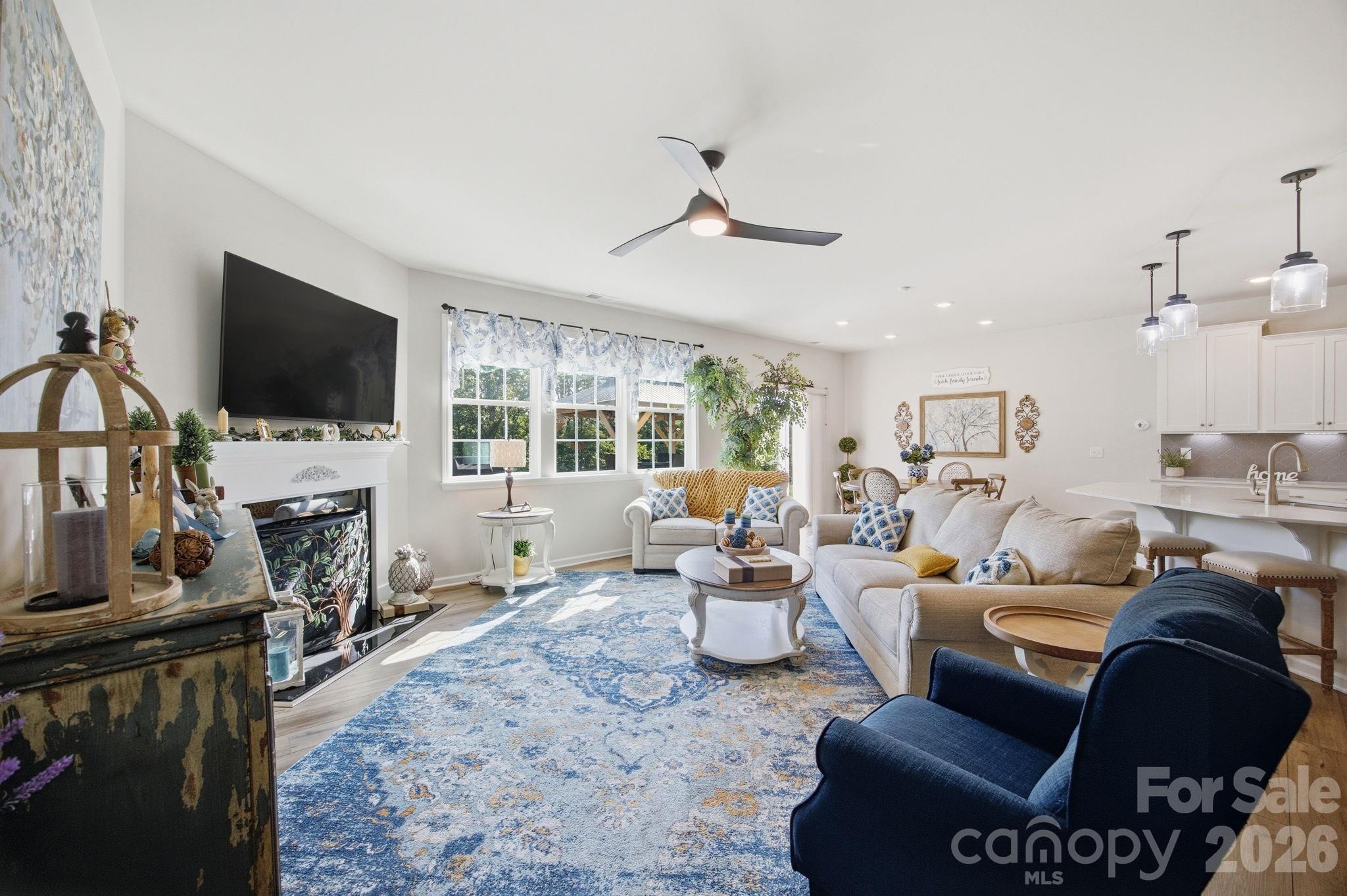 5688 Newton Way — Maiden