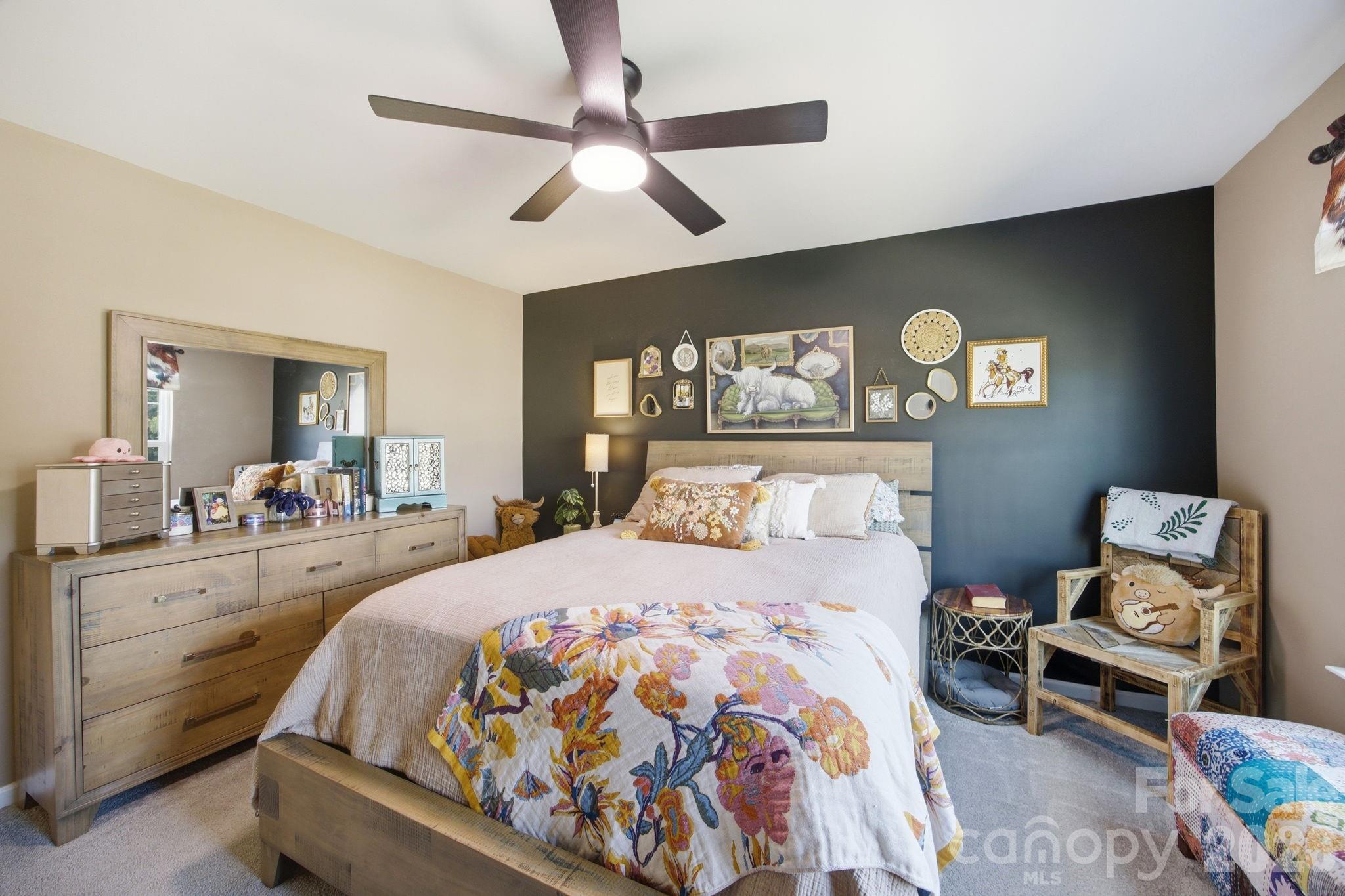 5688 Newton Way — Maiden