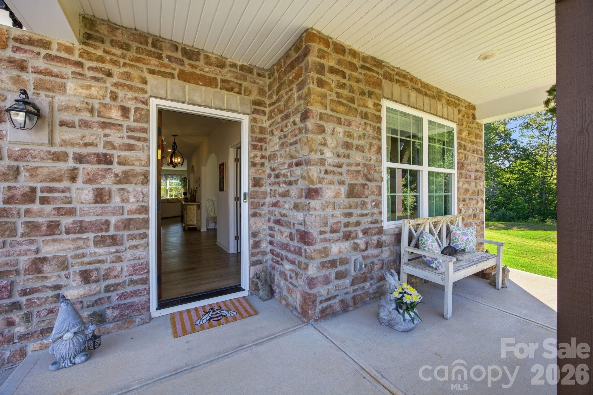 5688 Newton Way — Maiden