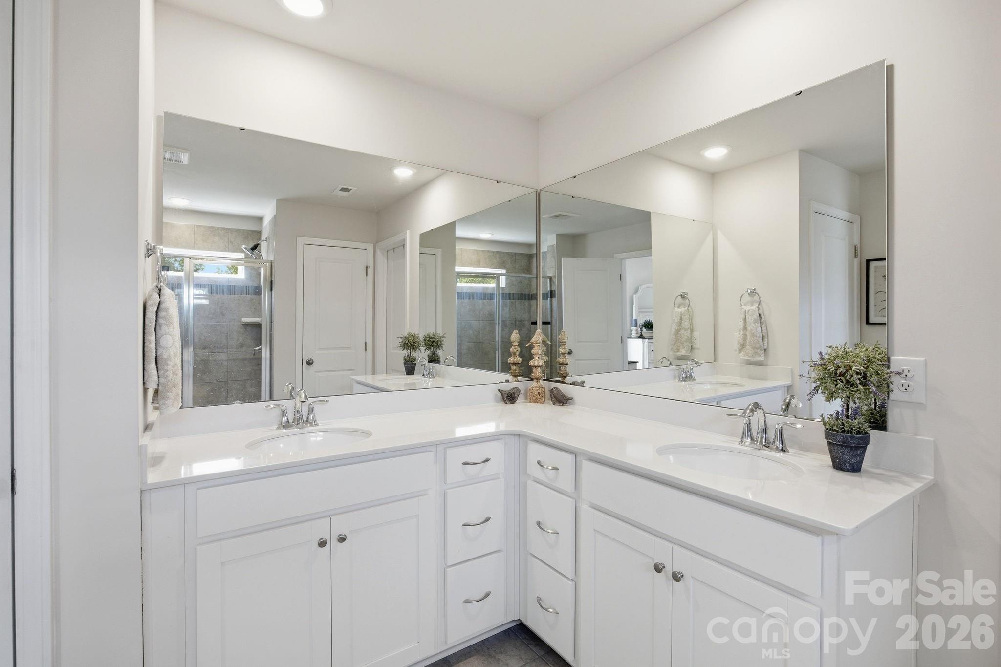 5688 Newton Way — Maiden