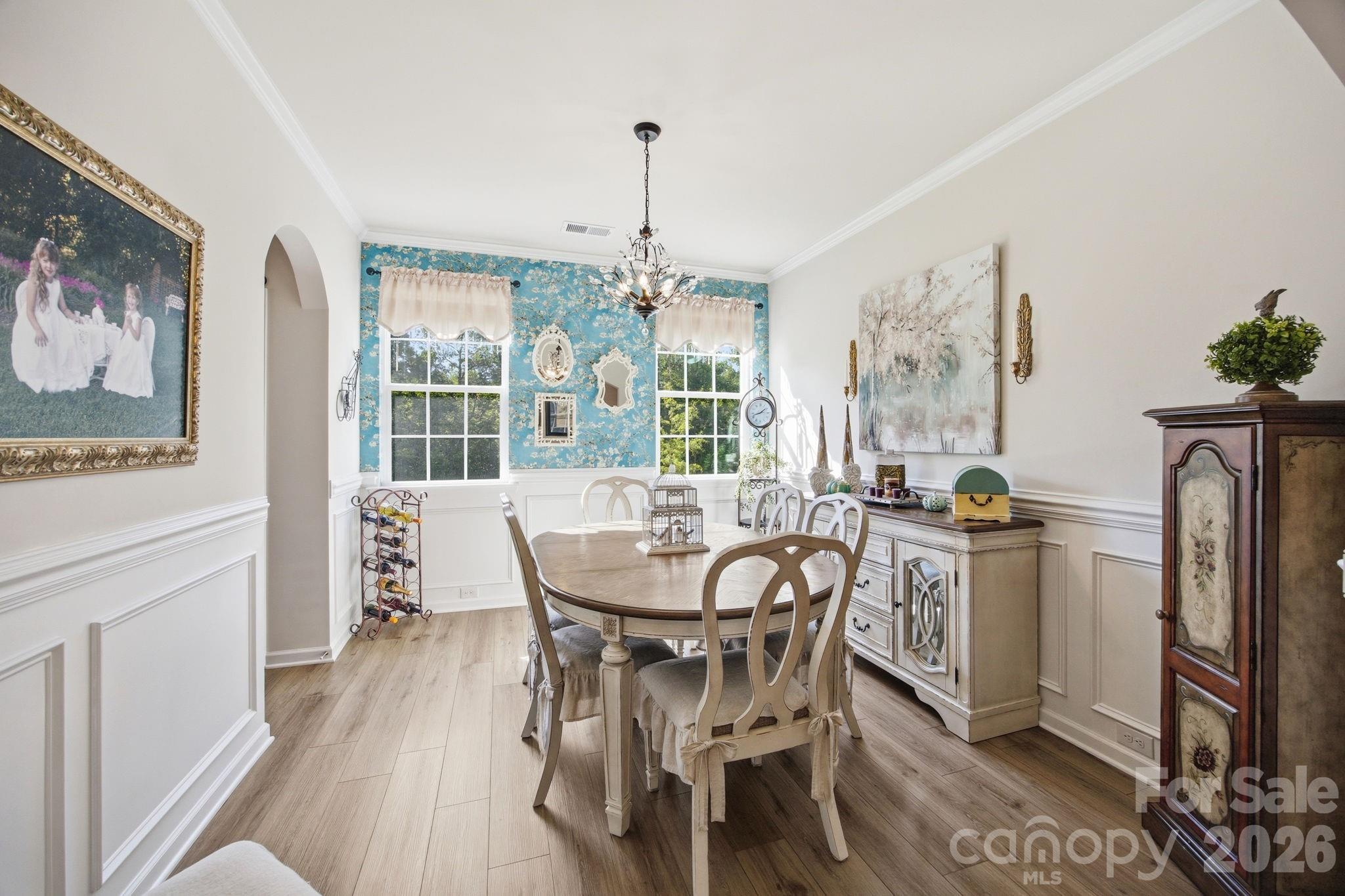 5688 Newton Way — Maiden