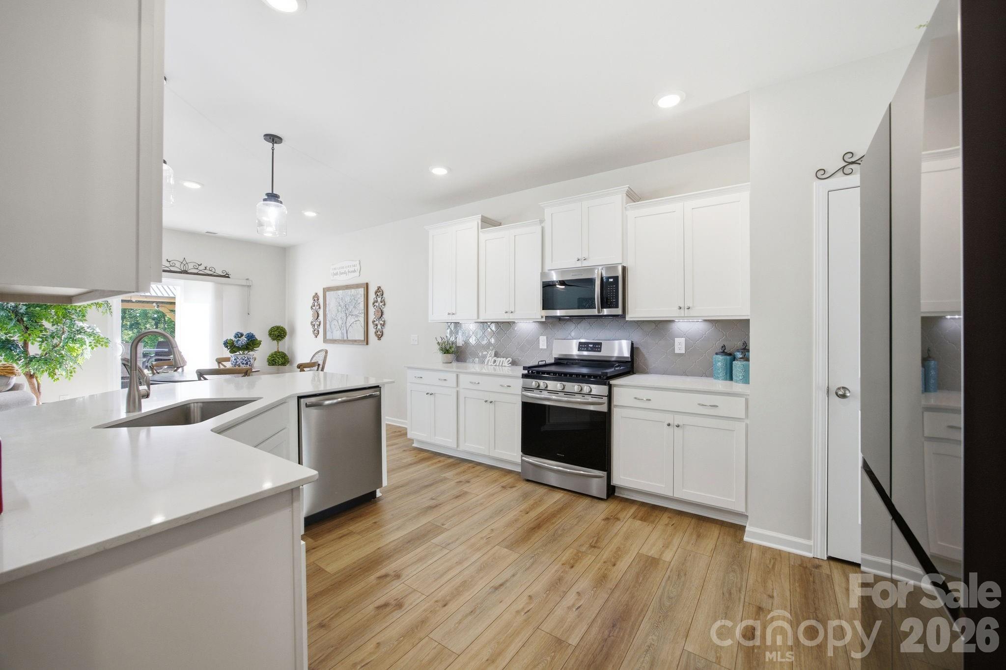5688 Newton Way — Maiden