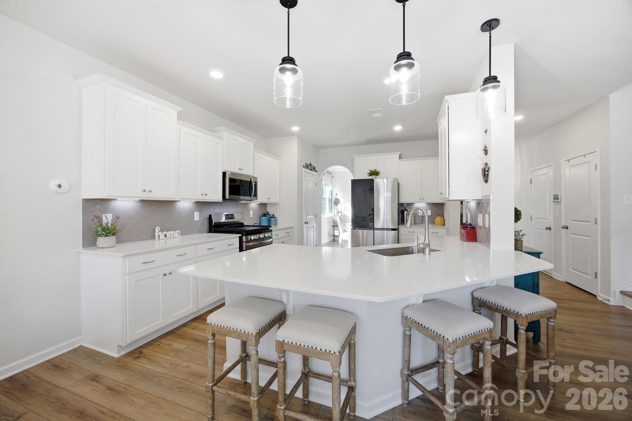 5688 Newton Way — Maiden