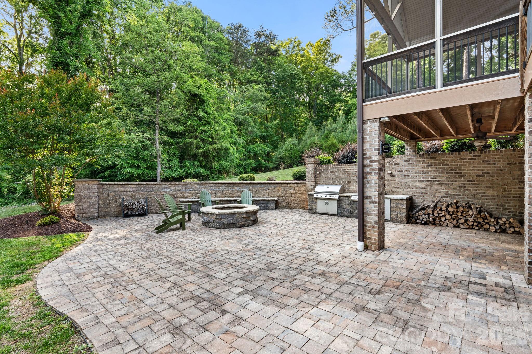 8050 Windswept Drive — Belews Creek