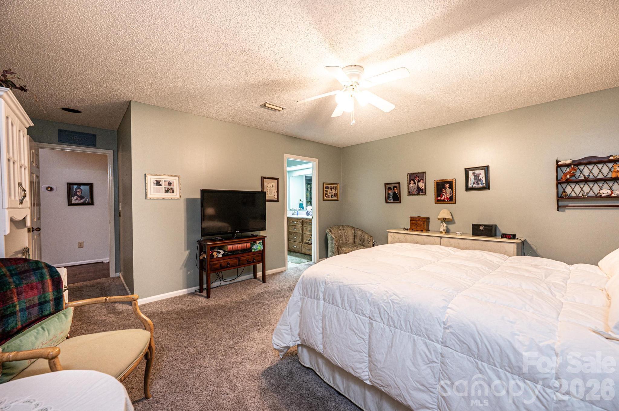 1788 12th Street NE #1788 — Hickory