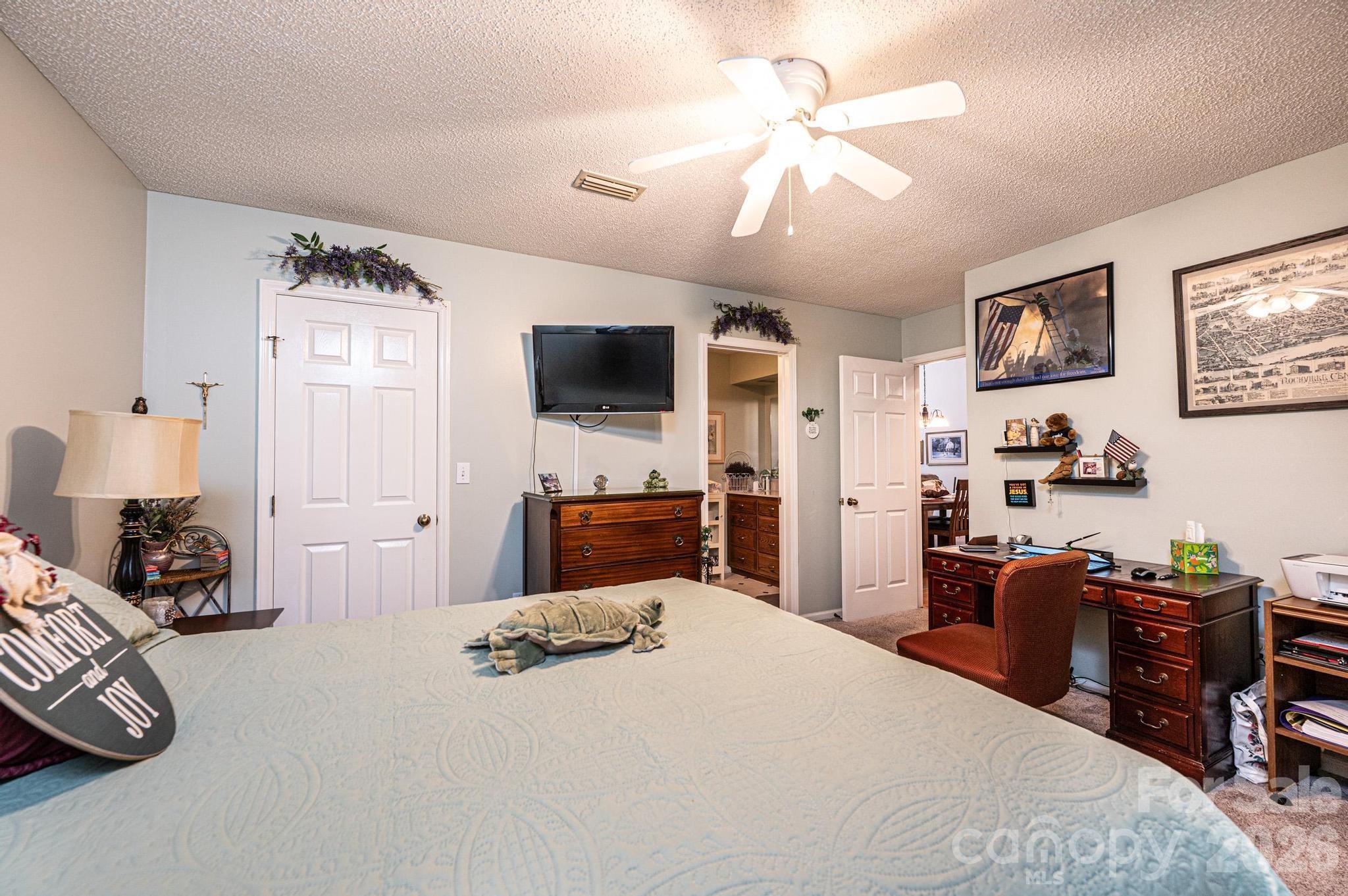 1788 12th Street NE #1788 — Hickory