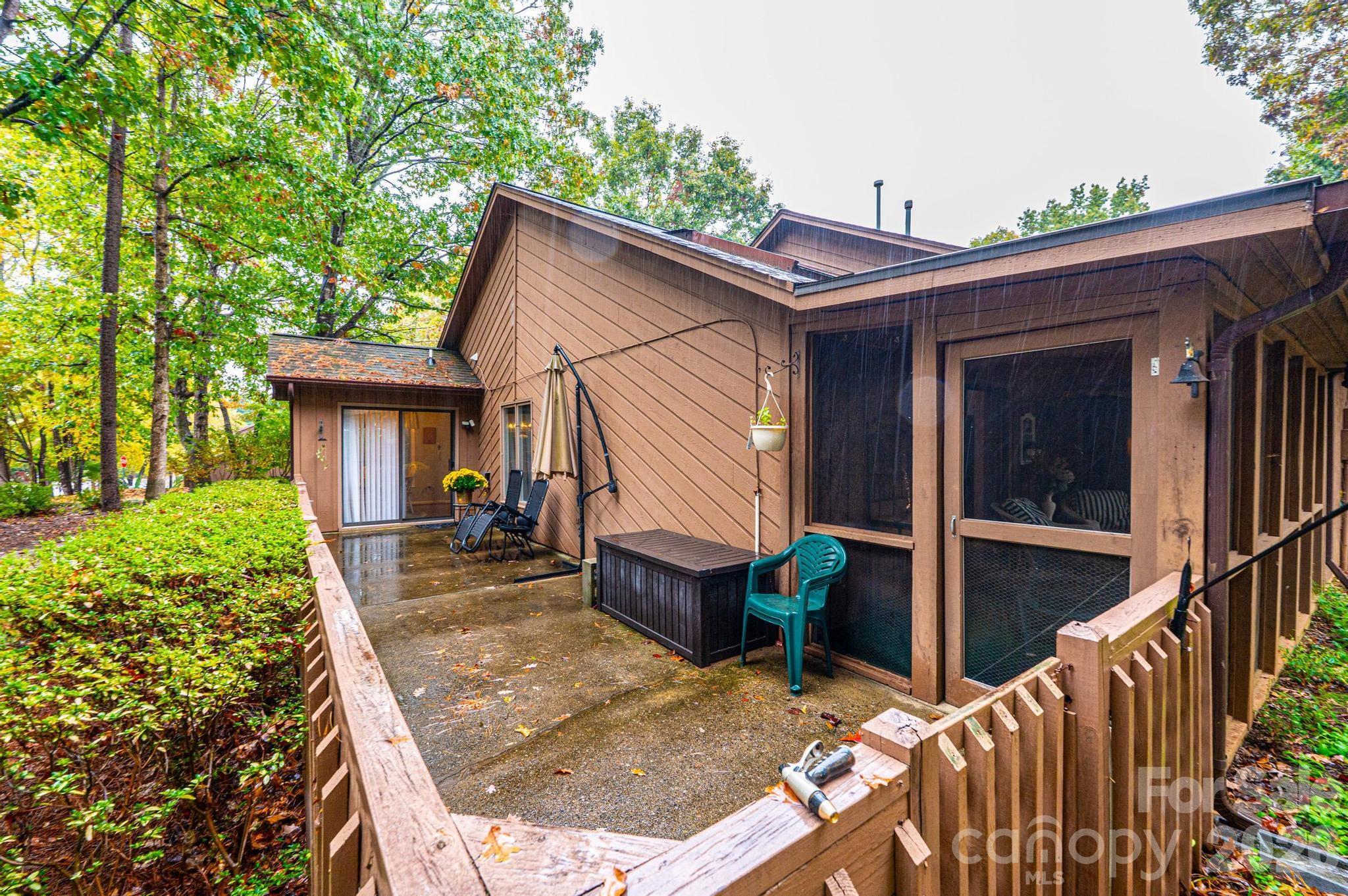 1788 12th Street NE #1788 — Hickory