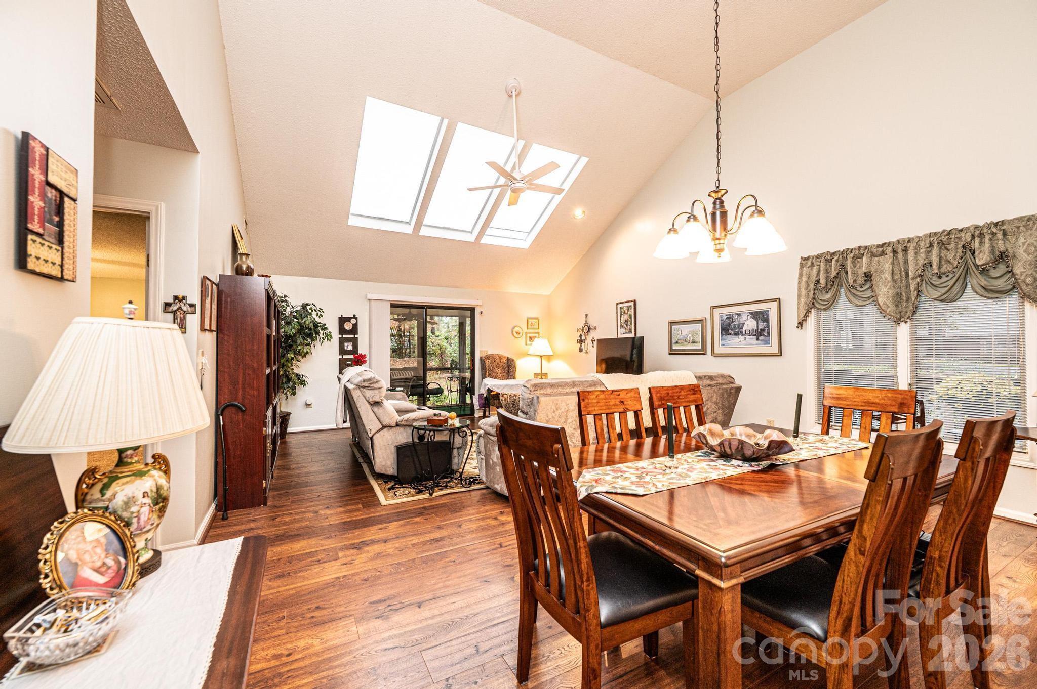 1788 12th Street NE #1788 — Hickory